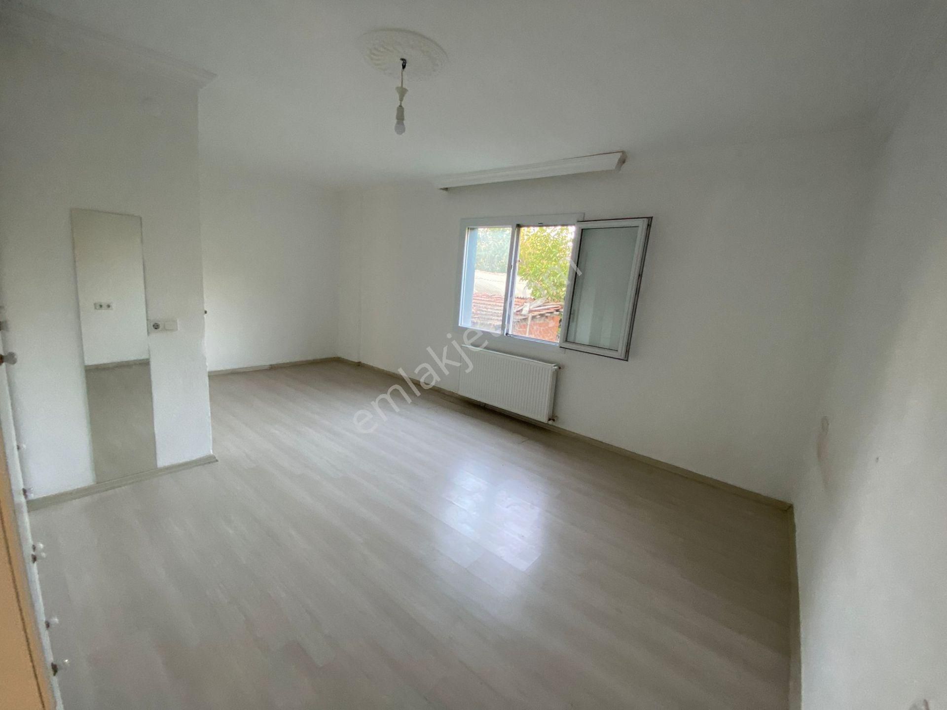 Kuşadası Kirazlı Köyü'nde Bahçeli Müstakil Satılık Ev - Görsel 25