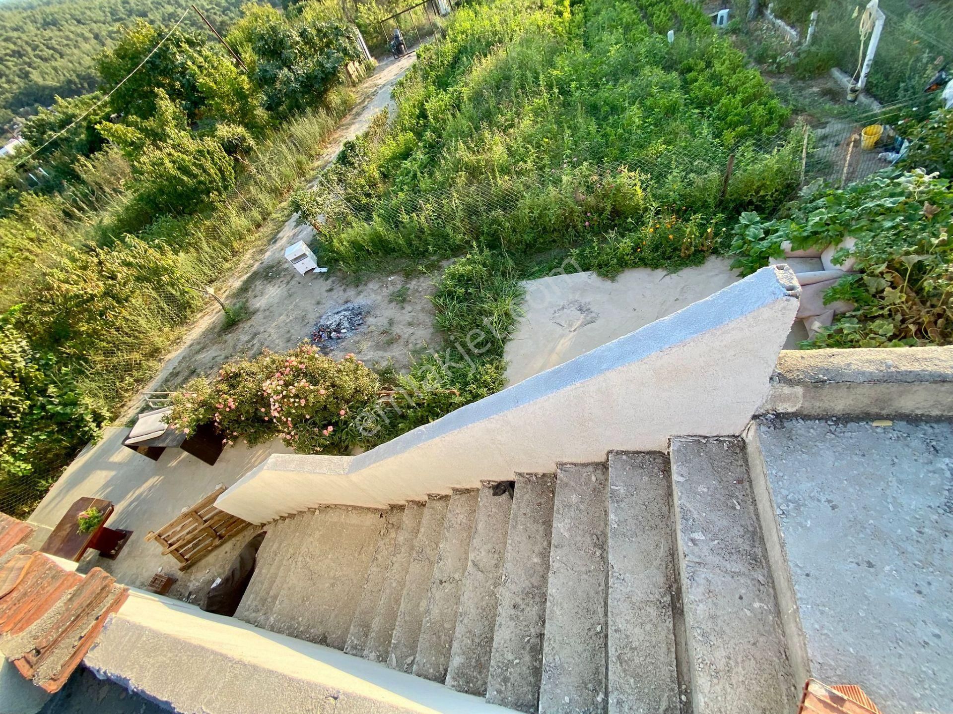 Kuşadası Kirazlı Köyü'nde Bahçeli Müstakil Satılık Ev - Görsel 2
