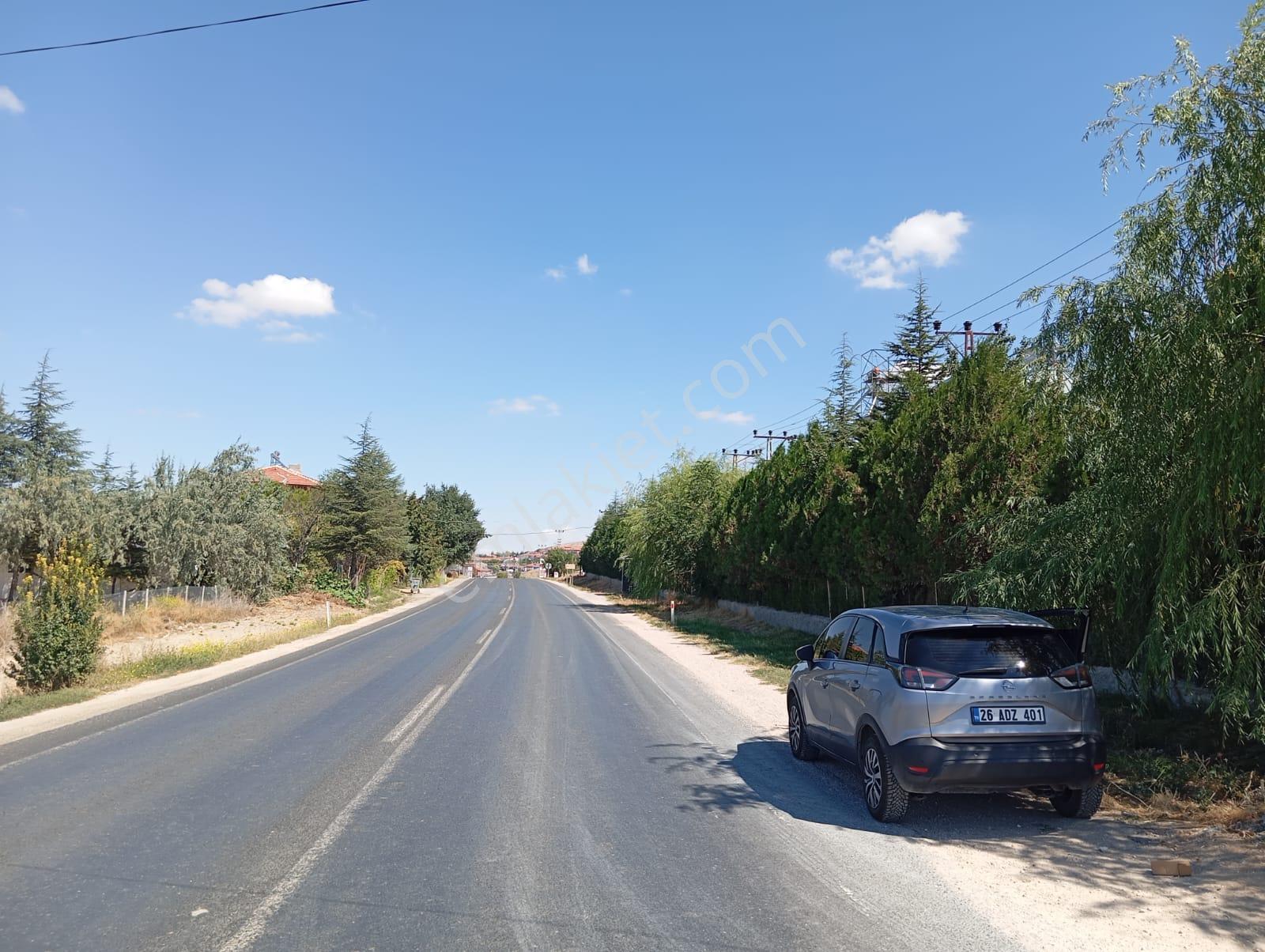 Seyitgazi Merkezde Ana Yola Sıfır Yatırımlık Tarla - Görsel 8