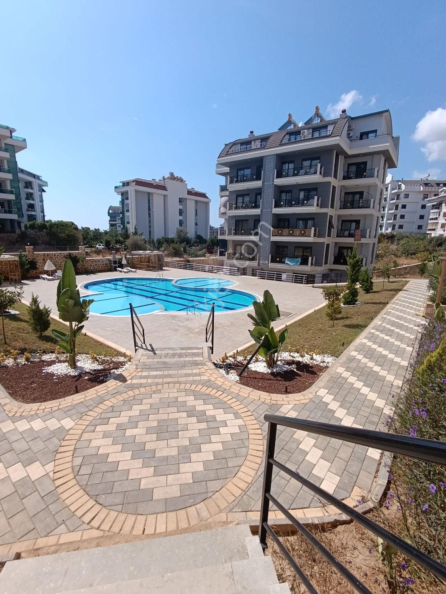 Alanya Obada Site İçerisinde Havuzlu Lüks Dubleks - Görsel 4