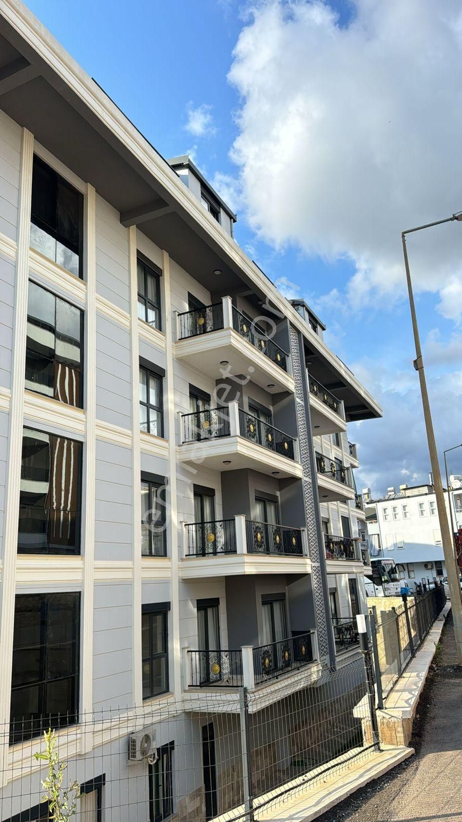 Alanya Obada Site İçerisinde Havuzlu Lüks Dubleks - Görsel 17