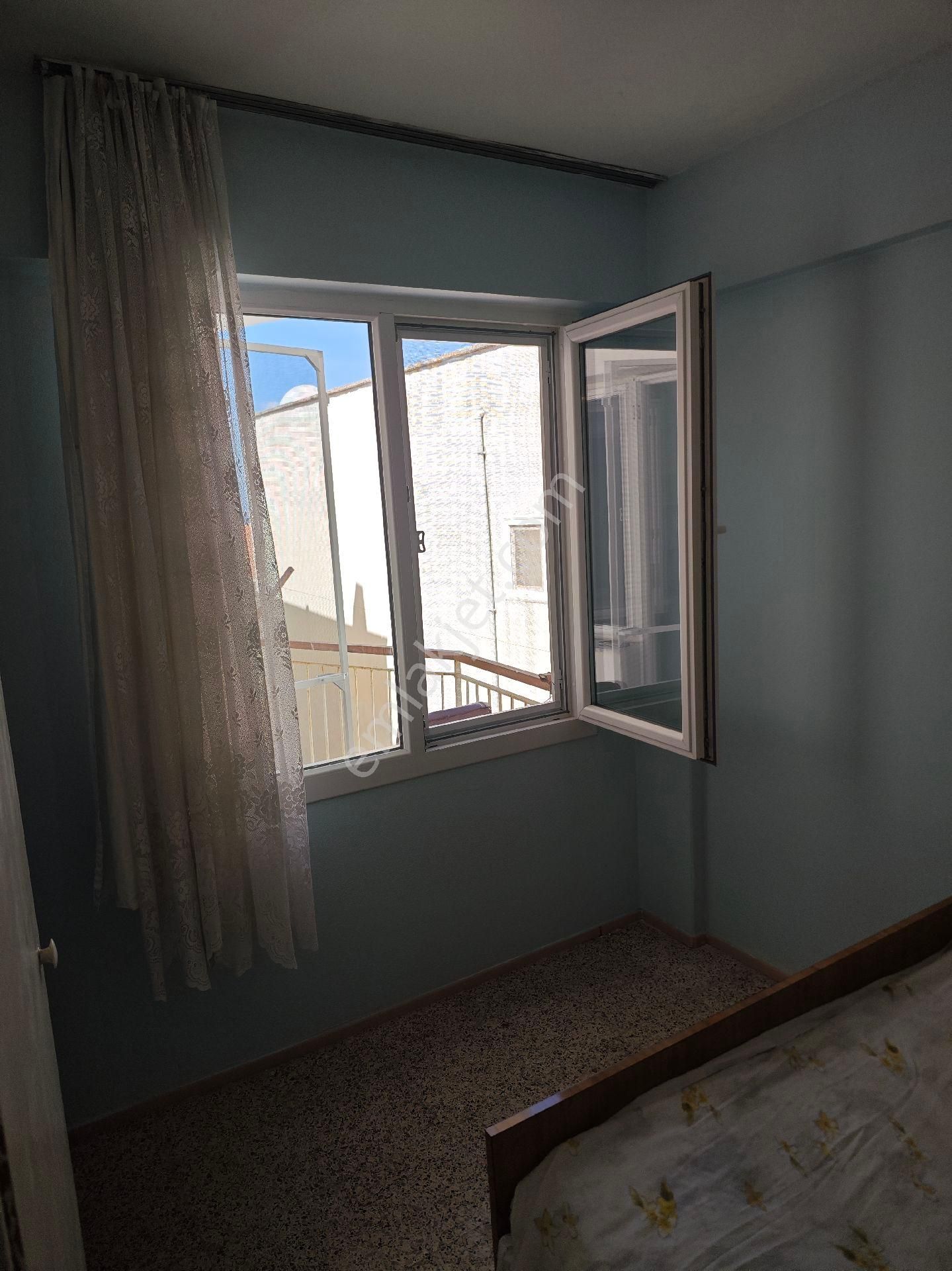 Dikili Ümmetoğlu'ndan 2+1 Ferah Daire Merkezi Konumda Denize Sahile 30 Metre - Görsel 30