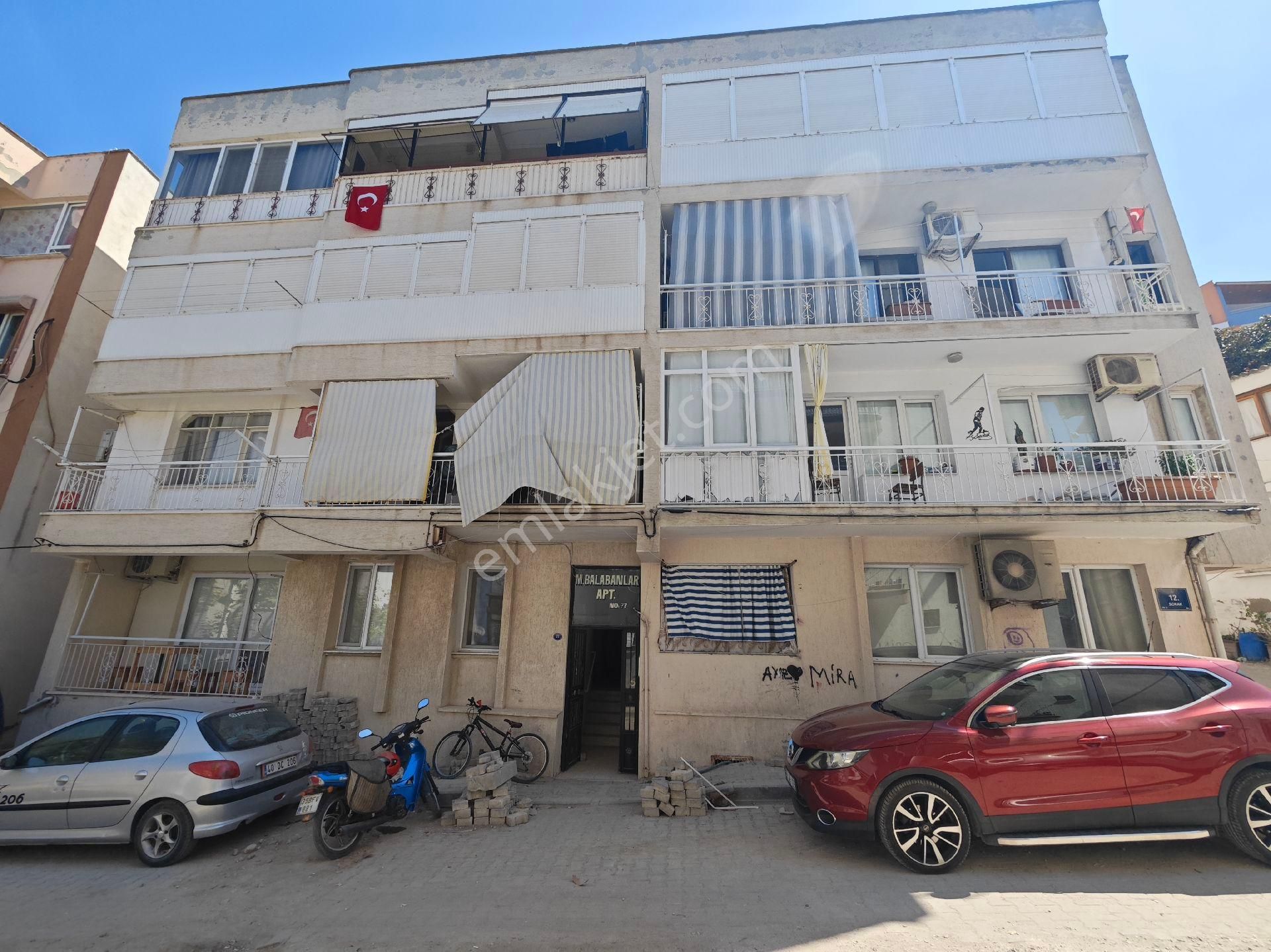 Dikili Ümmetoğlu'ndan 2+1 Ferah Daire Merkezi Konumda Denize Sahile 30 Metre - Görsel 8