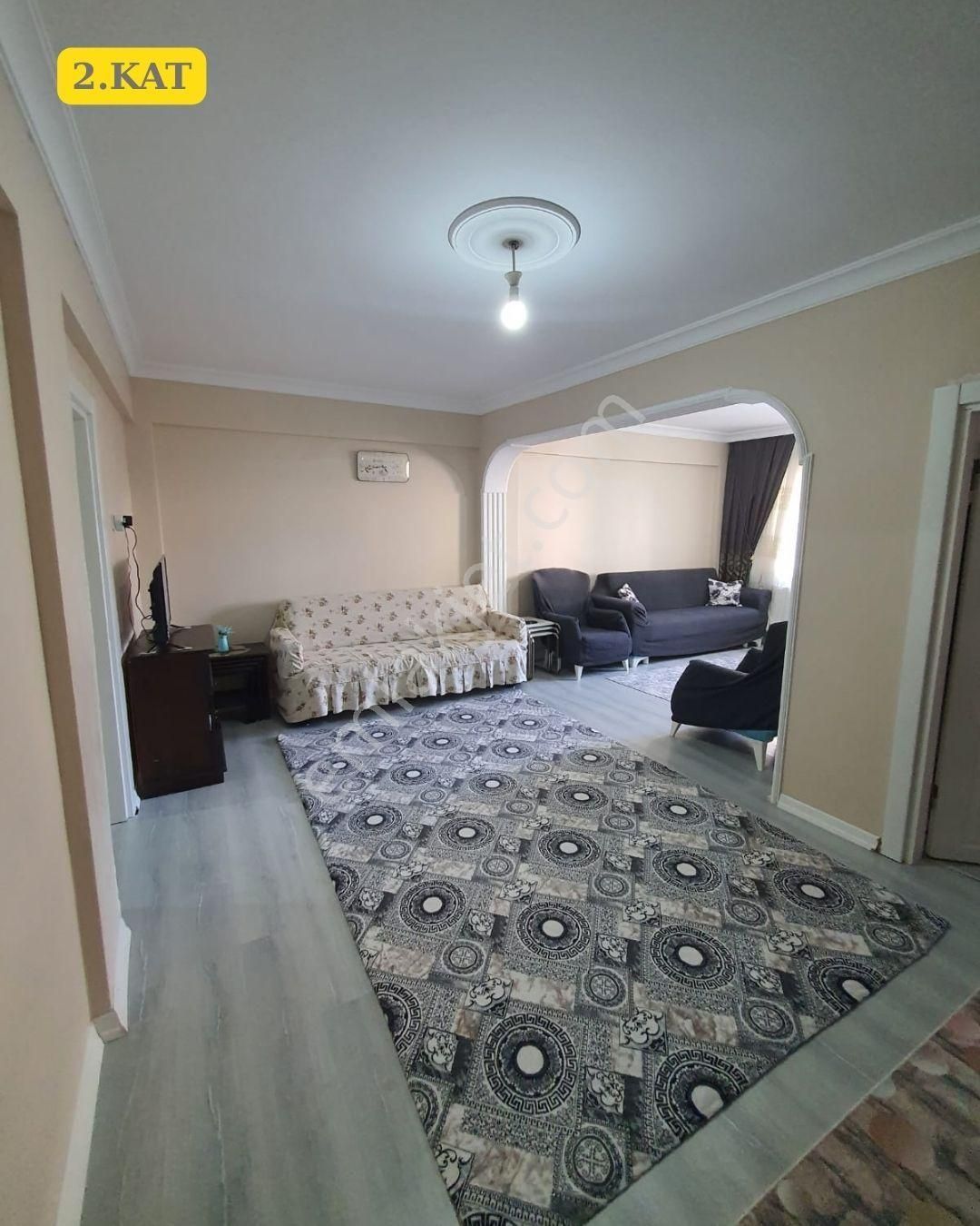 Malteepe Mahallesinde 5 Katlı Satılık Bina - Görsel 2