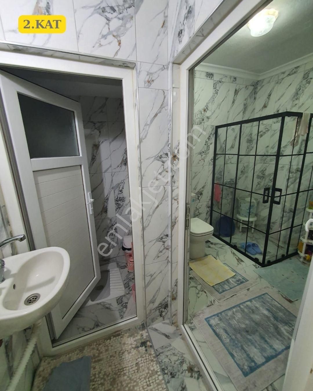 Malteepe Mahallesinde 5 Katlı Satılık Bina - Görsel 7