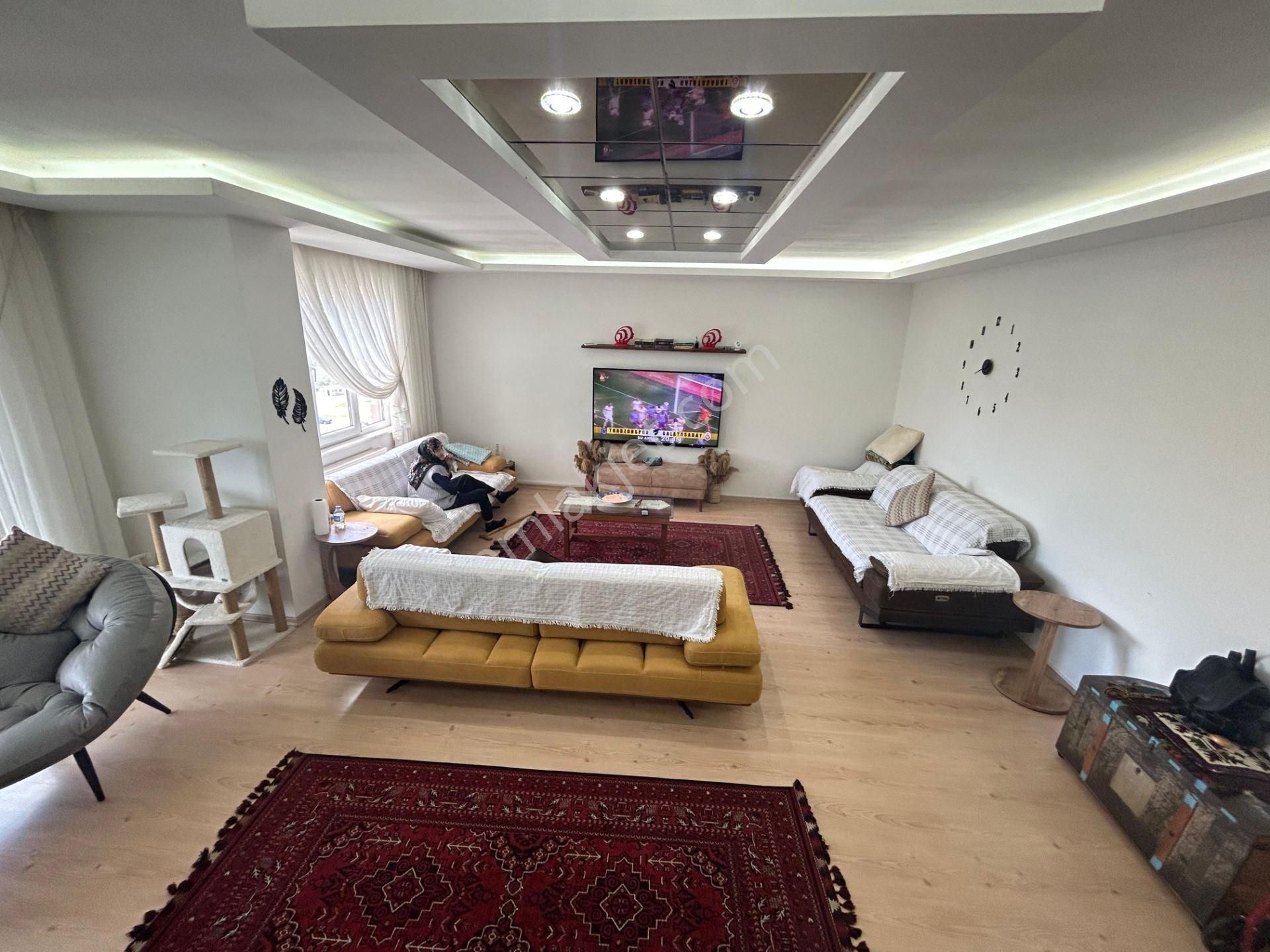 Yükselden Kadıköyün Nezih Konumunda Ayrı Mutfak Geniş 3+1 Daire* - Görsel 12