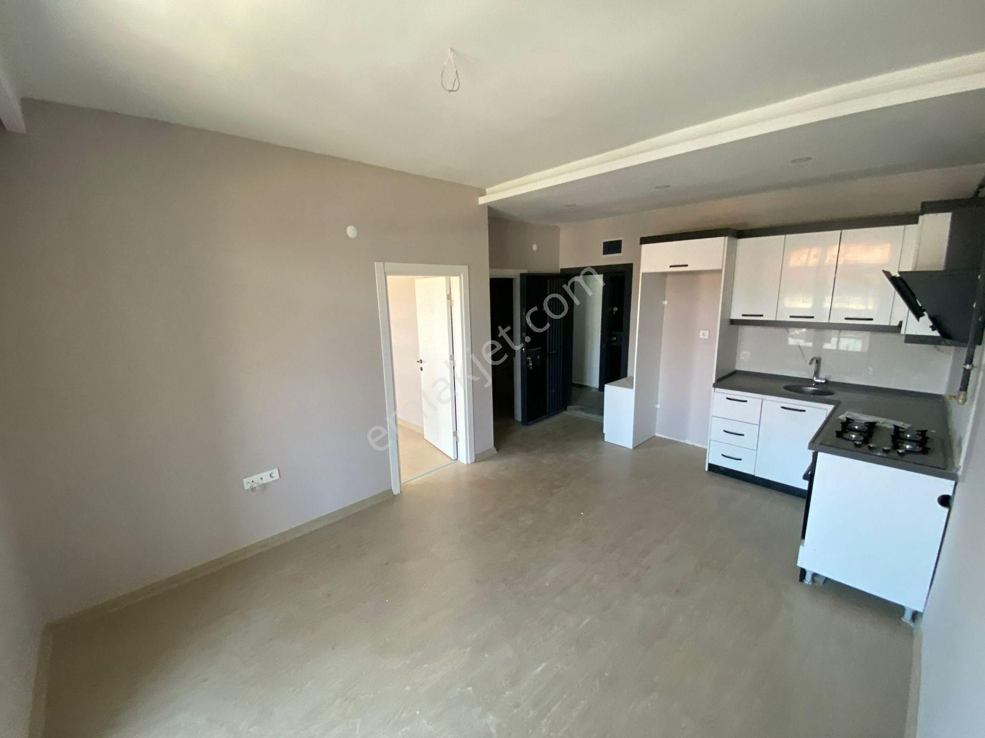 Ekşioğlu'dan Tekirdağ Süleymanpaşa Atatürk Mah. Merkezi Konumda 1+1 Kiralık Daire - Görsel 3