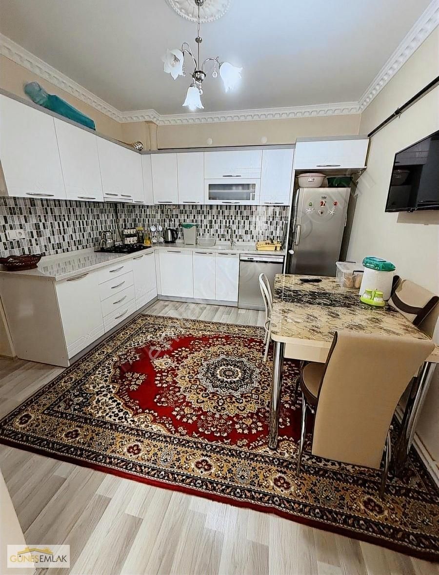 Güneş Emlaktan Masrafsız Satılık Uygun Fiyatlı Daire