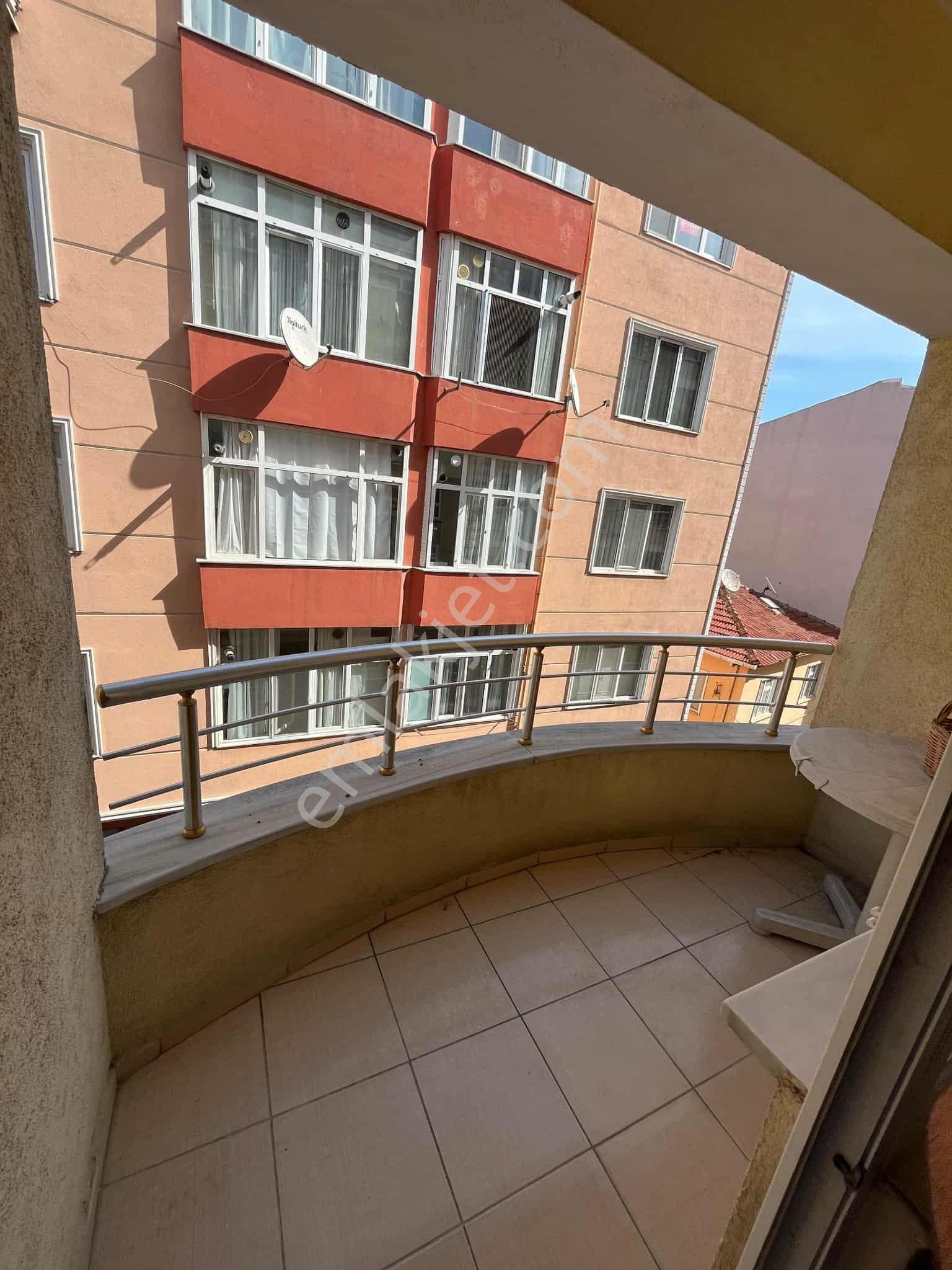 Reşadiye Mahallesi Balkonlu Asansörlü 2+1 - Görsel 16