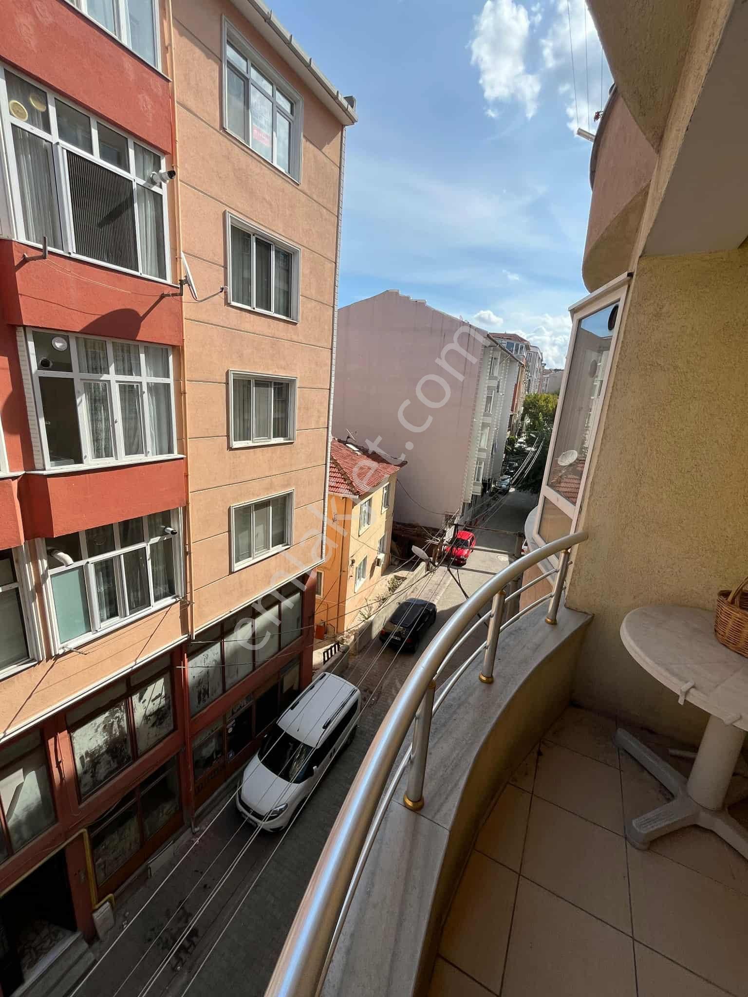 Reşadiye Mahallesi Balkonlu Asansörlü 2+1 - Görsel 11