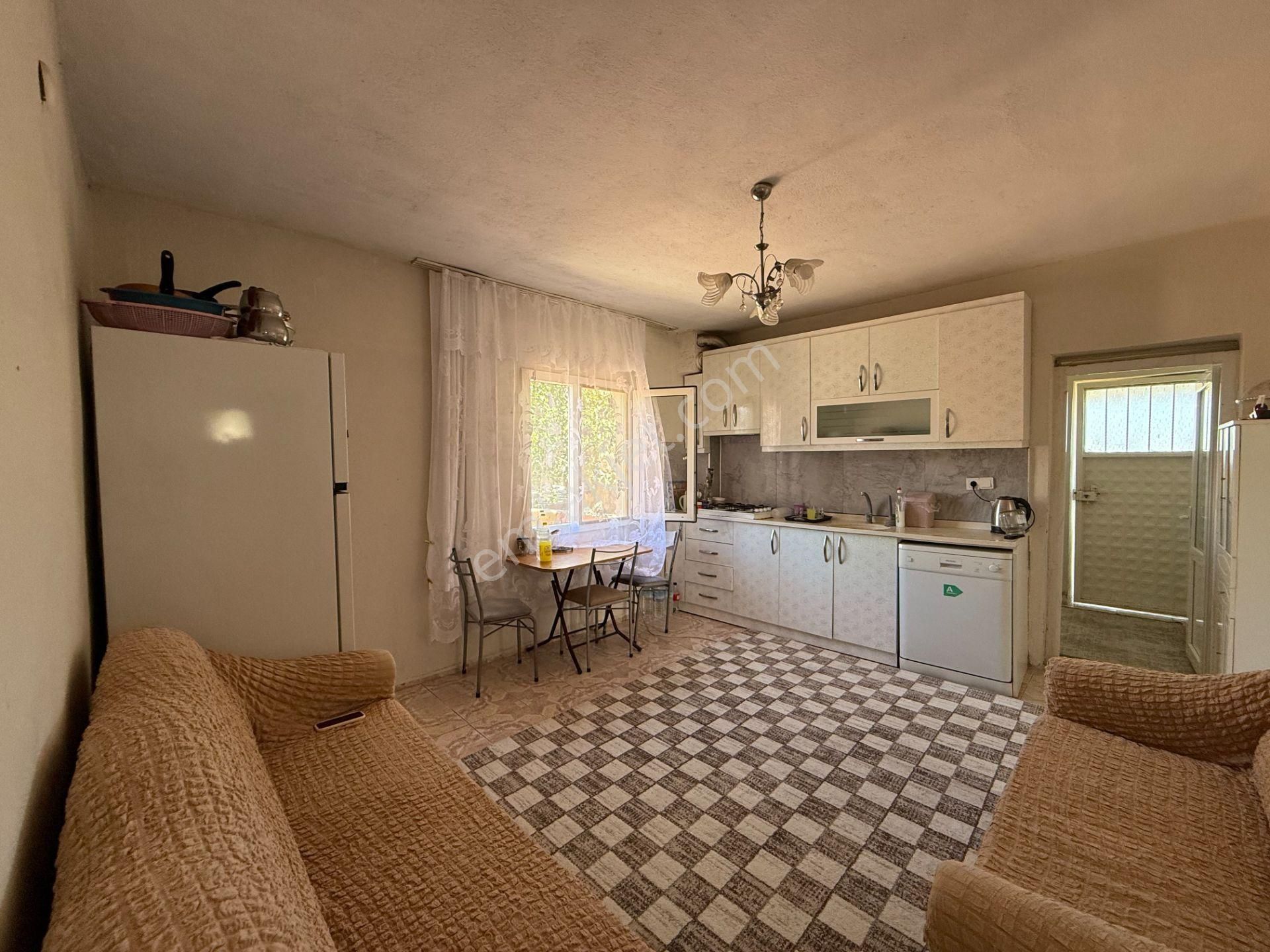 Seferihisar Ulamış Köyü Merkezinde Satılık Müstakil Ev - Görsel 16