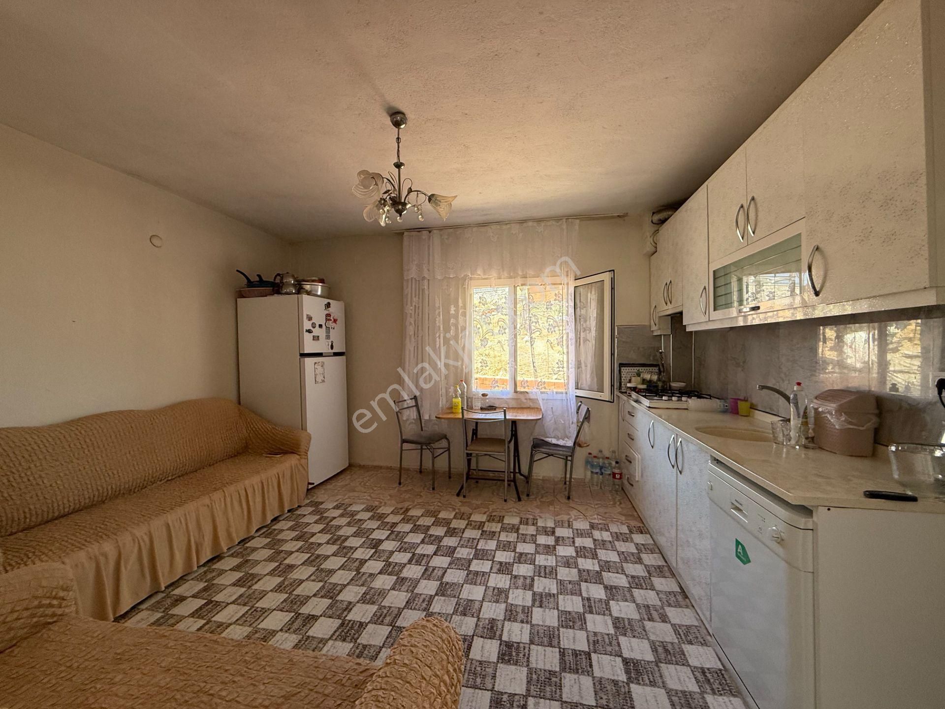 Seferihisar Ulamış Köyü Merkezinde Satılık Müstakil Ev - Görsel 34