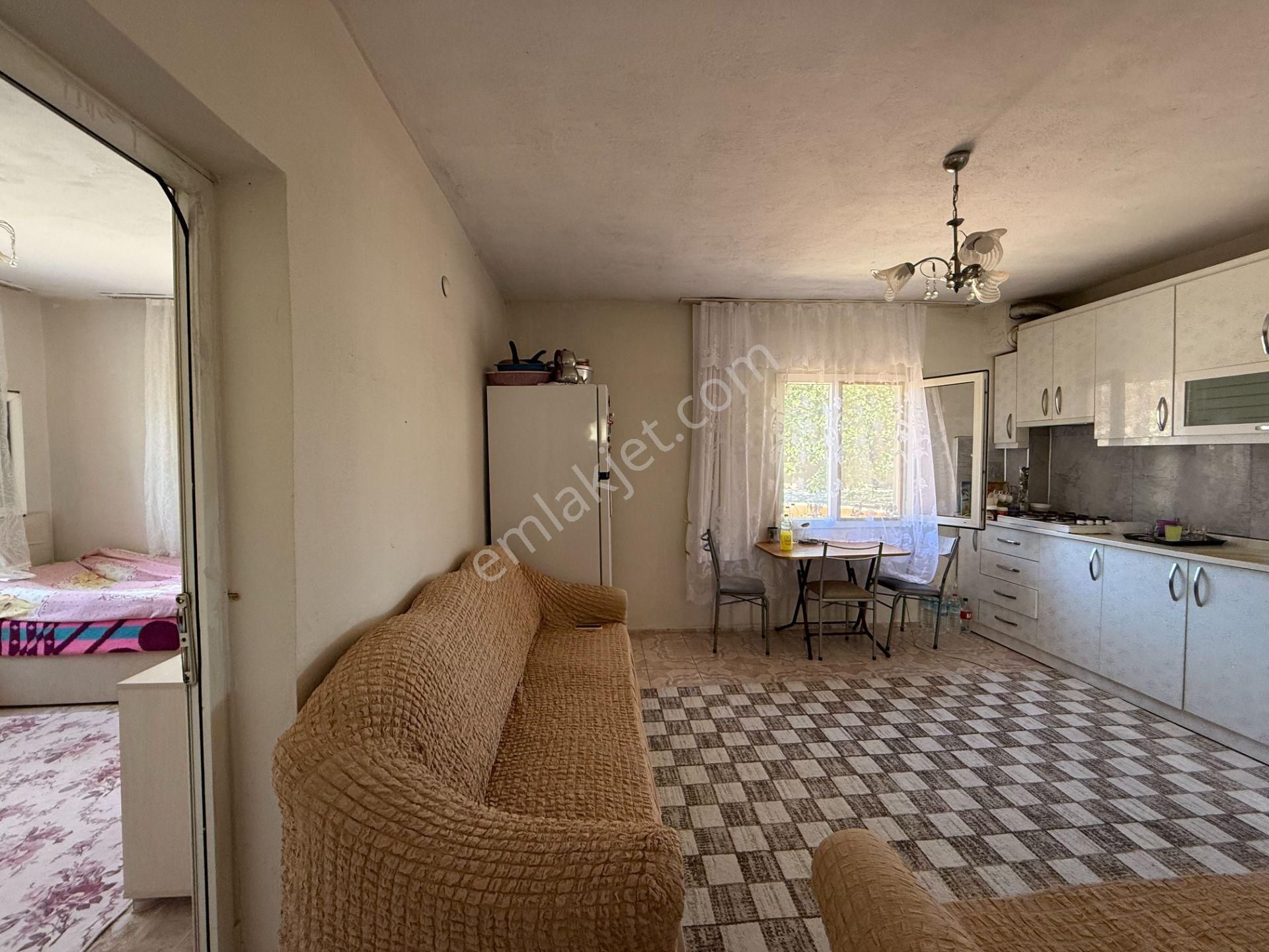 Seferihisar Ulamış Köyü Merkezinde Satılık Müstakil Ev - Görsel 12