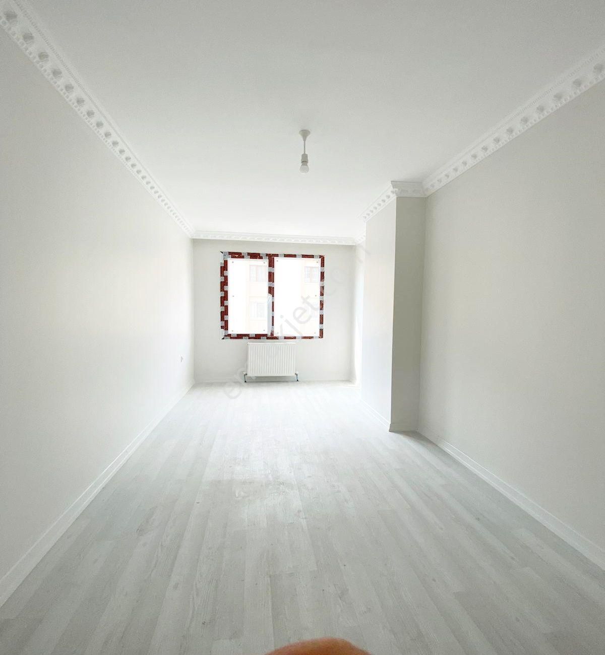 Avcılar Merkezde Sıfır 3+1 Metrobüse Yakın Ara Kat Daire - Görsel 3