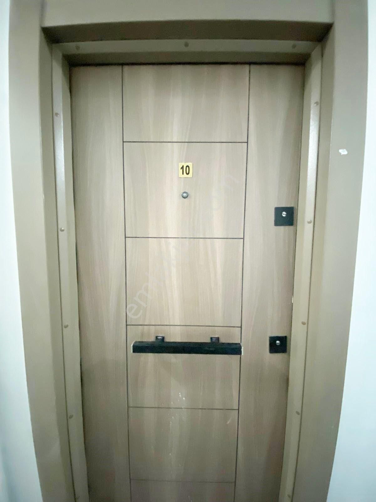 Avcılar Merkezde Sıfır 3+1 Metrobüse Yakın Ara Kat Daire - Görsel 9