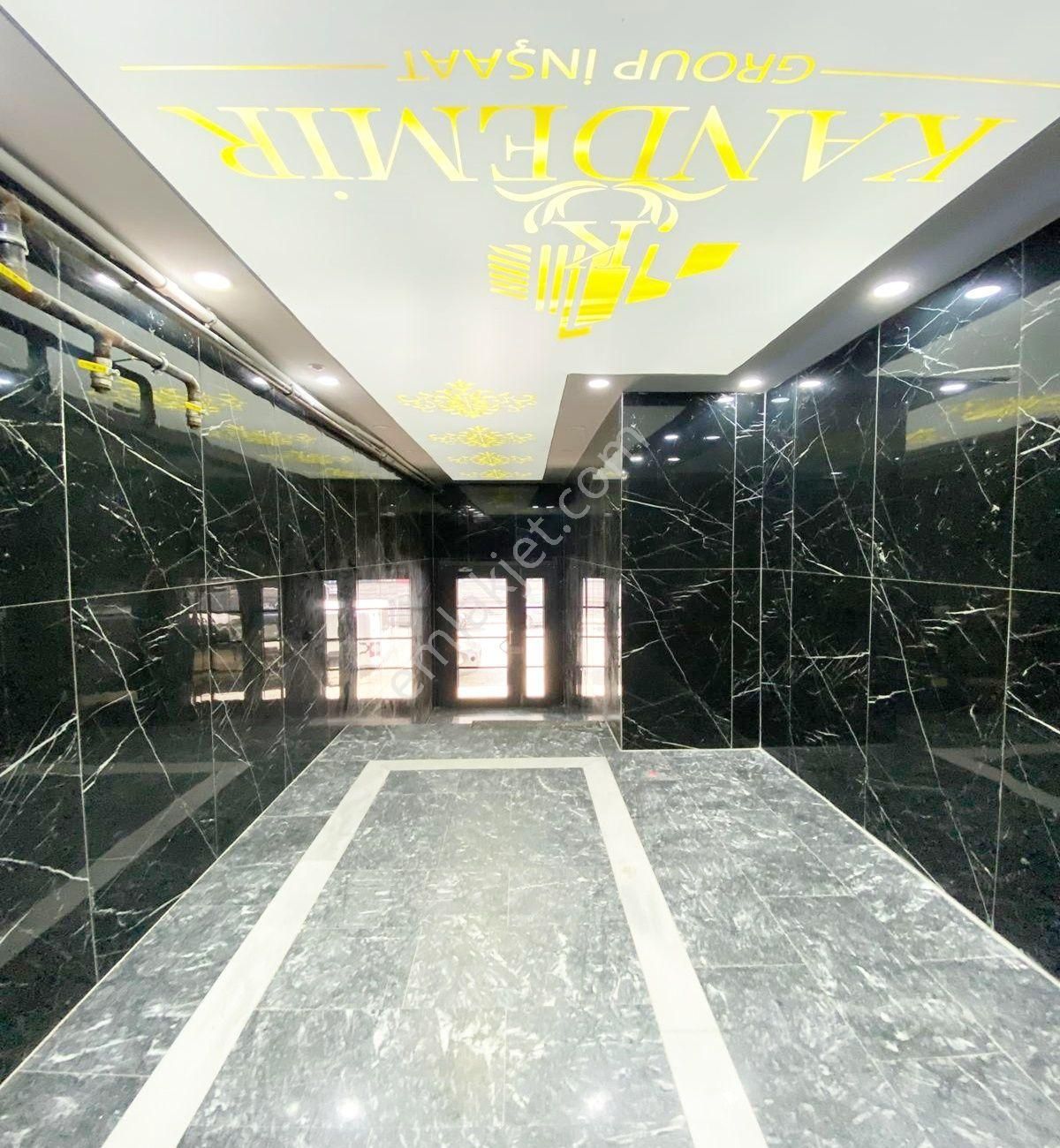 Avcılar Merkezde Sıfır 3+1 Metrobüse Yakın Ara Kat Daire - Görsel 18