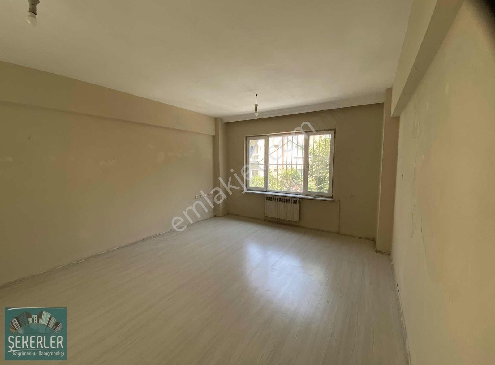 Şekerlerden Altıparmakta Satılık Geniş Ara Kat Daire - Görsel 5