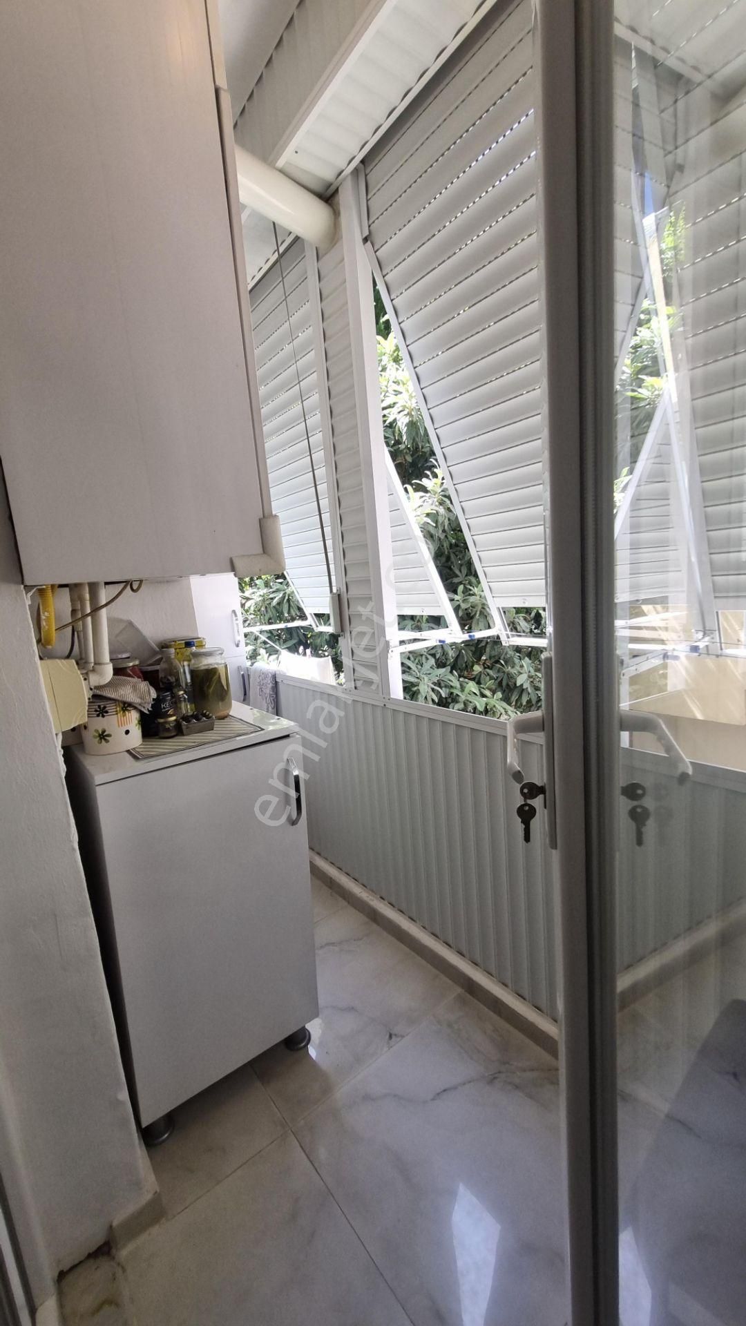 Bostanlıda Sahile Yakın İçi Full Yapılı 3+1 Satılık Daire - Görsel 19