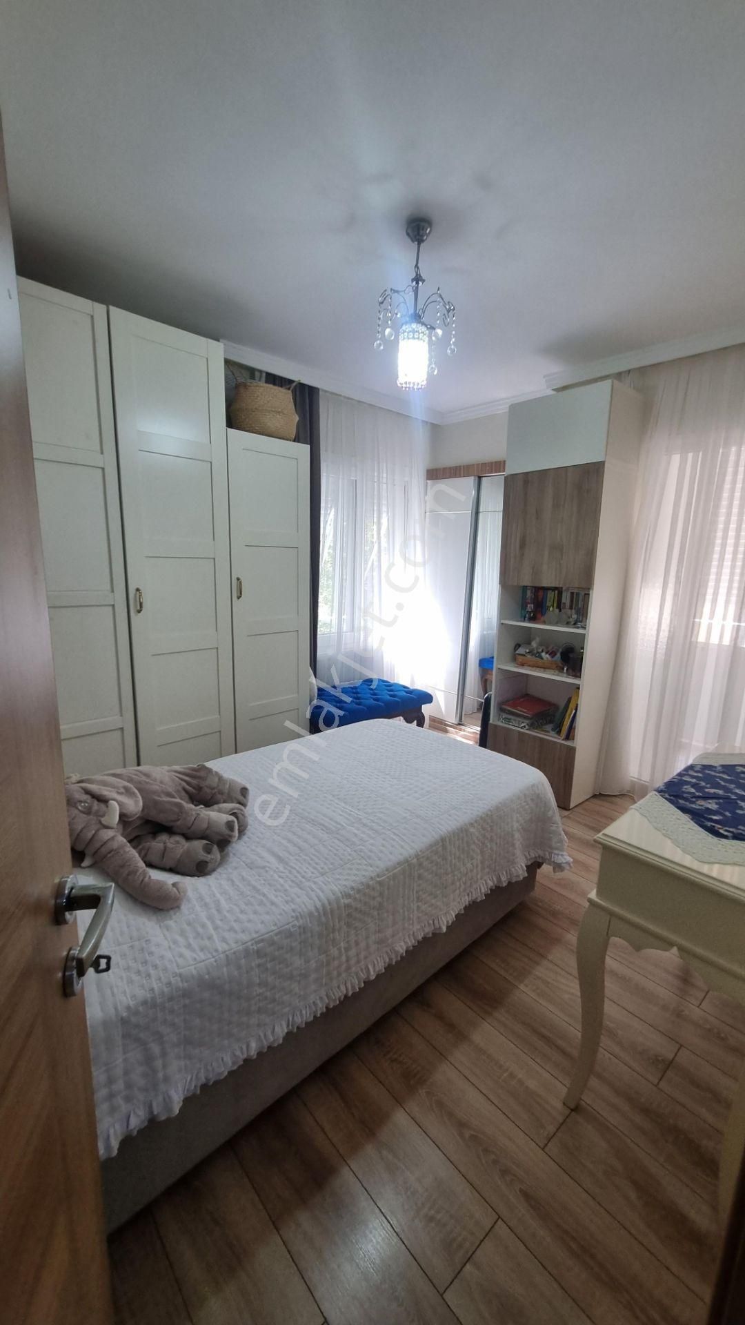 Bostanlıda Sahile Yakın İçi Full Yapılı 3+1 Satılık Daire - Görsel 16