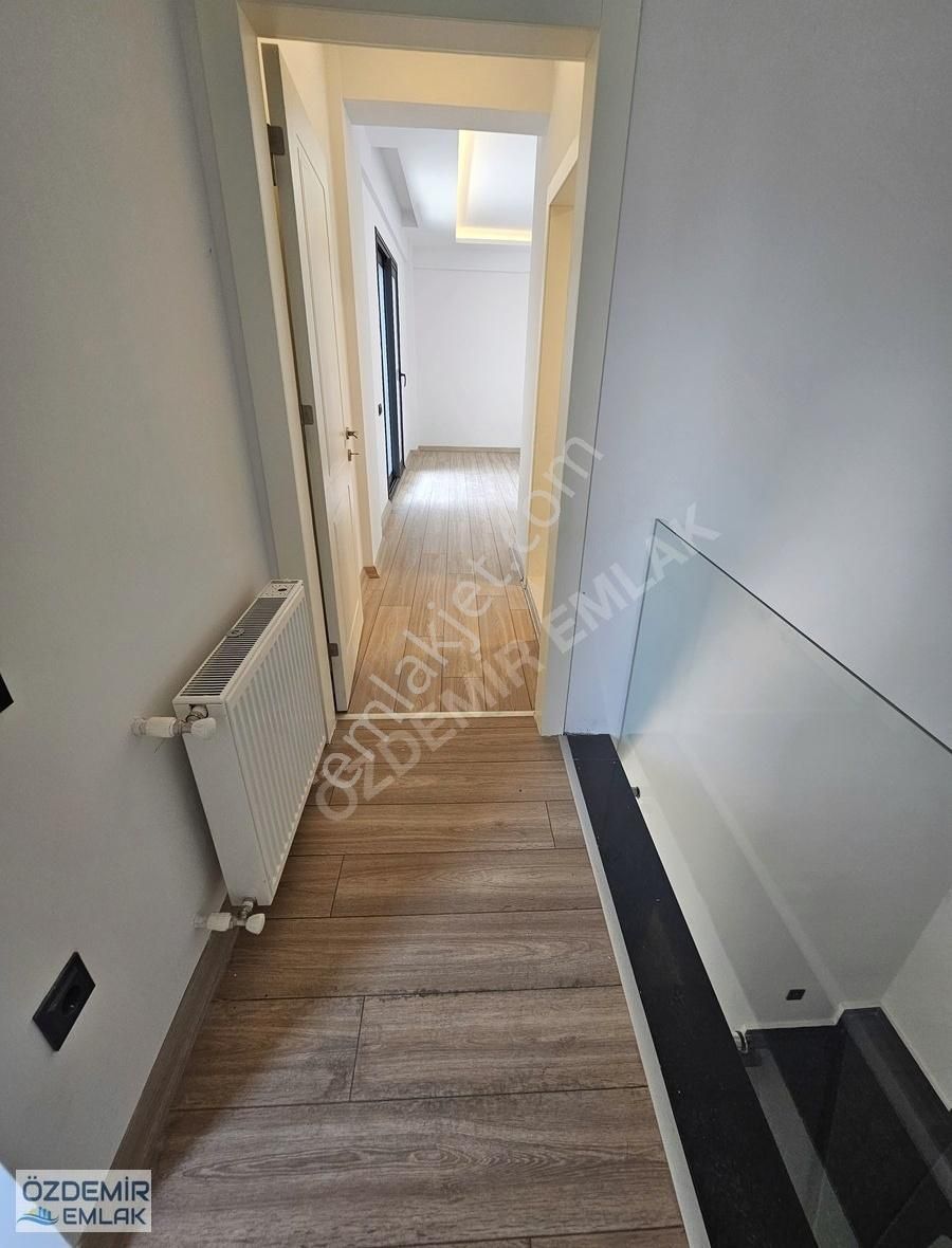 Havuzlu Butik Sitede Kapalı Mutfak Satılık 3+1 Dubleks Villa - Görsel 28