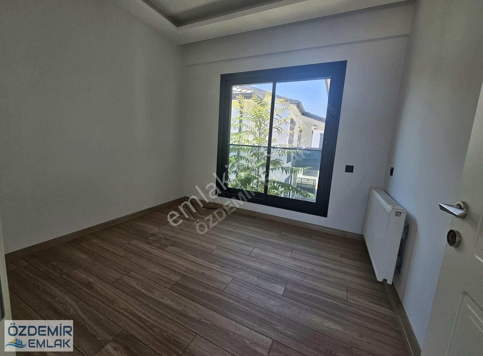 Havuzlu Butik Sitede Kapalı Mutfak Satılık 3+1 Dubleks Villa - Görsel 5