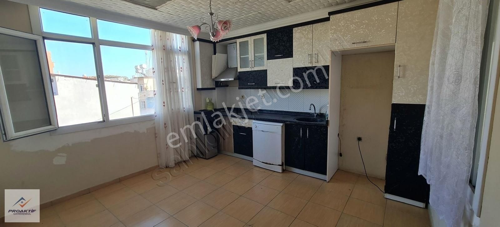 3 Katlı Bahçeli, 3 Adet Geniş 2+1 Satılık - Görsel 23