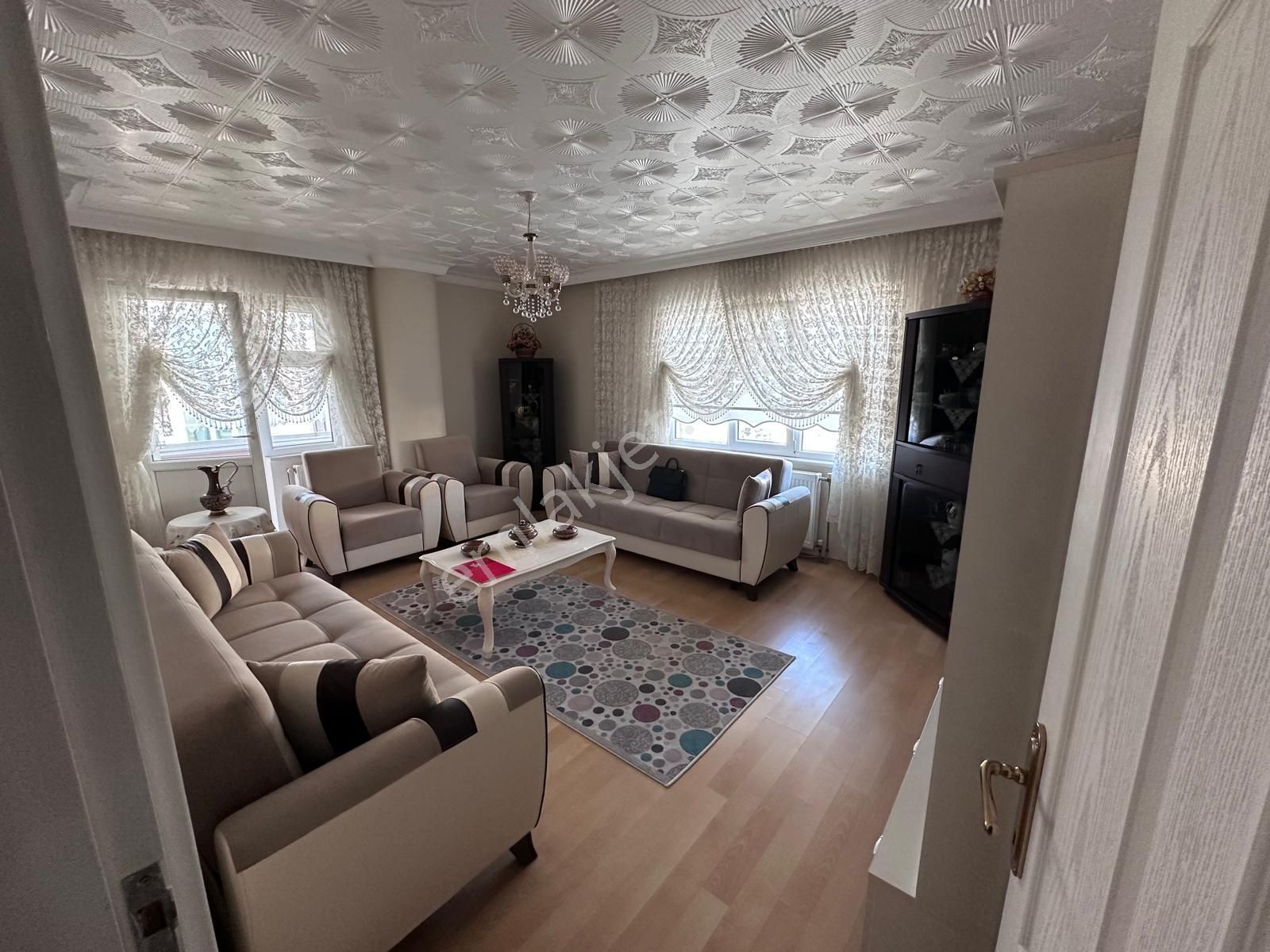 Molla Team'den Muhittin Mah'de 6+2 Net 240 M² Dublex Satılık Fırsat Daire - Görsel 3