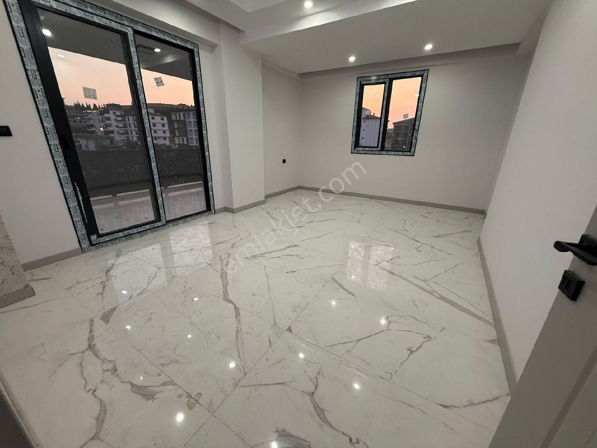 Şemikler Mahallesi Doğal Yaşam Parkı Altında Sıfır 2+1 Daire