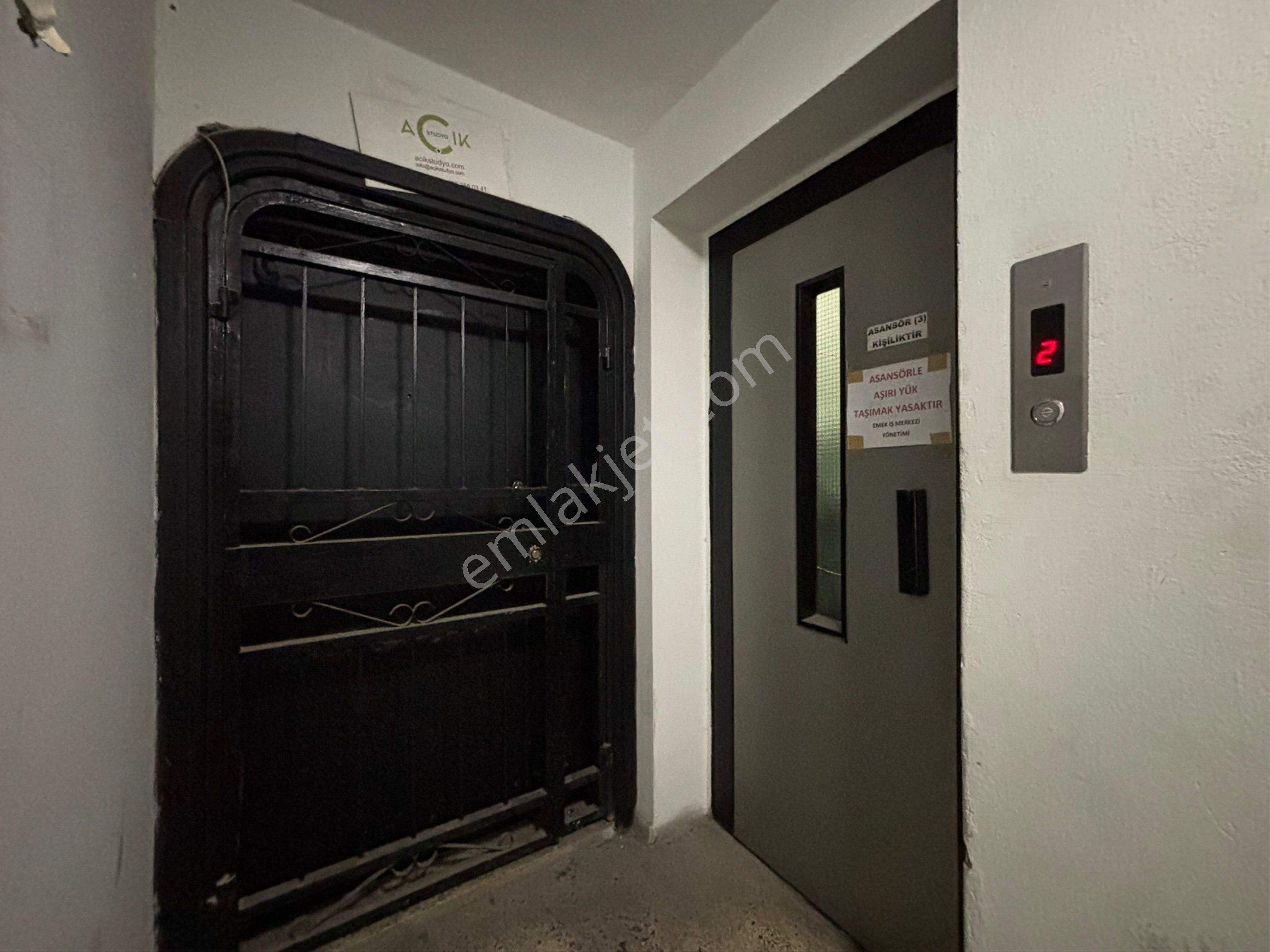 Basmanede 4 Ofis 1 Dükkan 8 Depo 1000m2 Satılık İş Yeri! - Görsel 6