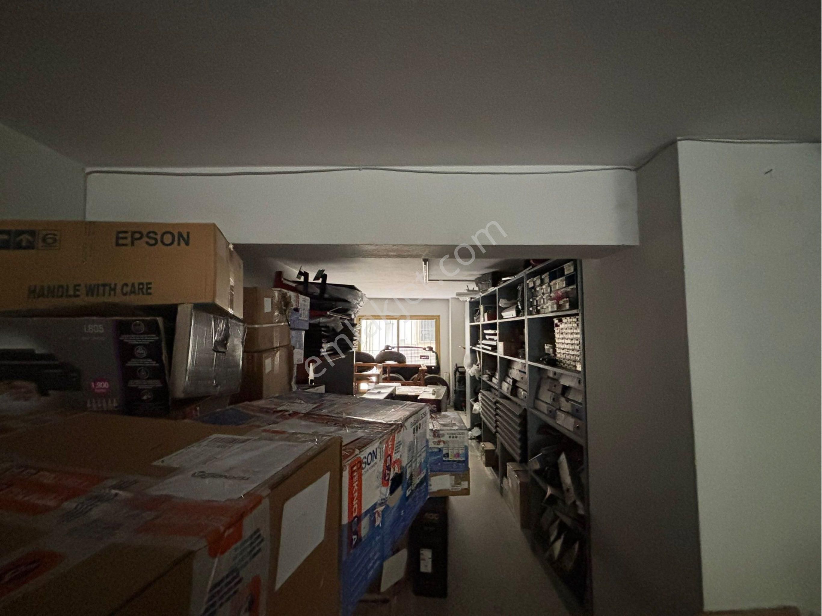 Basmanede 4 Ofis 1 Dükkan 8 Depo 1000m2 Satılık İş Yeri! - Görsel 13