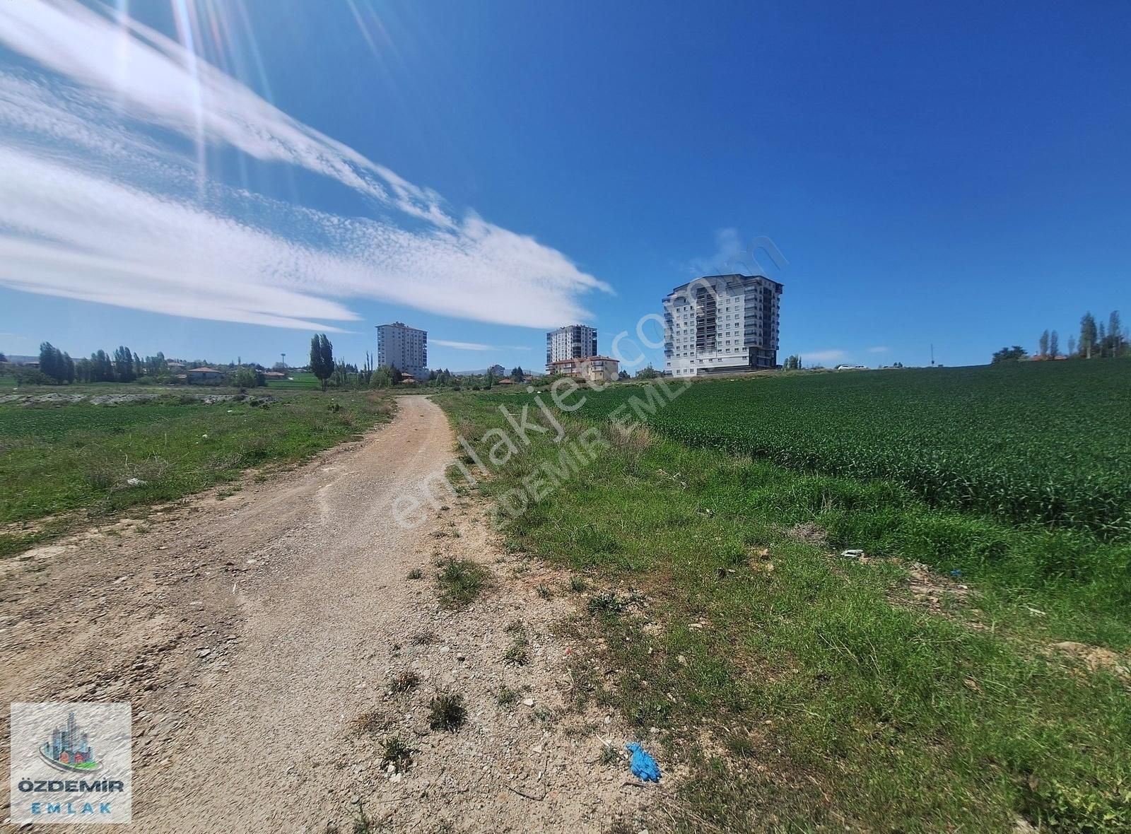 Özdemir Den Kıbrıs İmarda 220 Metre İmarlı Arsa Caddeye Cephe - Görsel 5