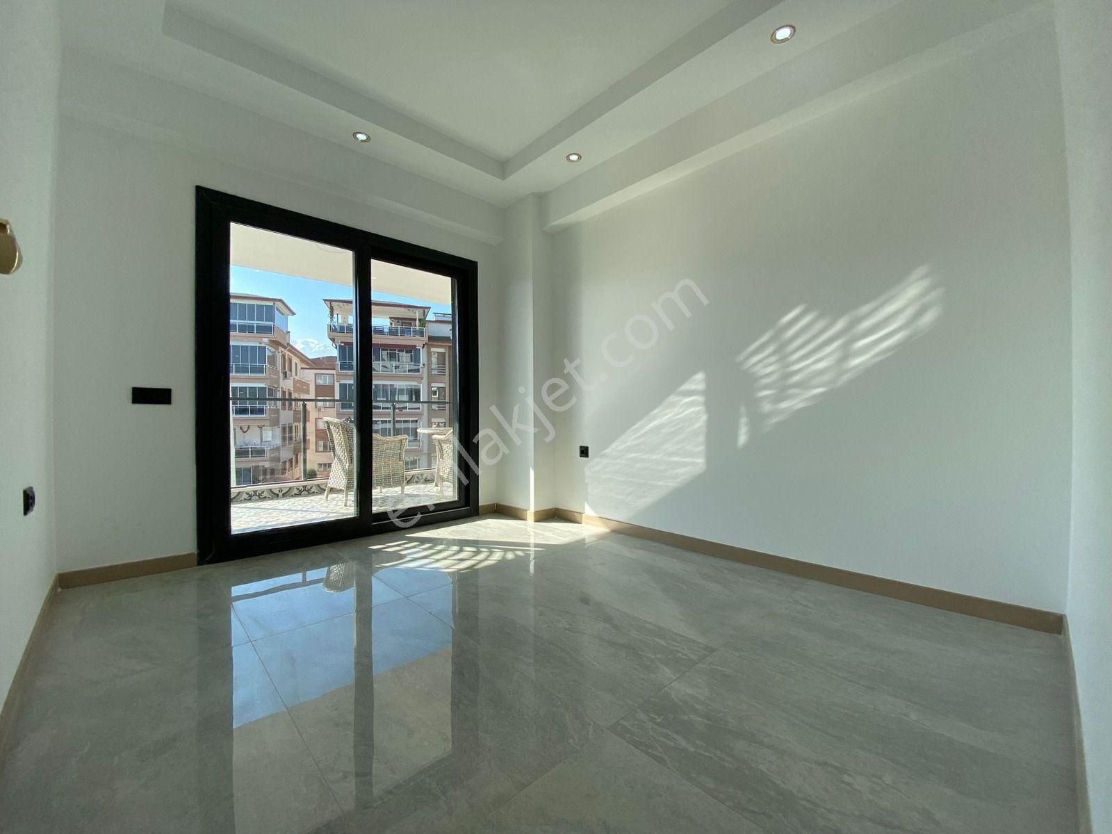 Bereketler De Satılık Güvenlikli Ultra Lüks Site İcerisinde - Görsel 22