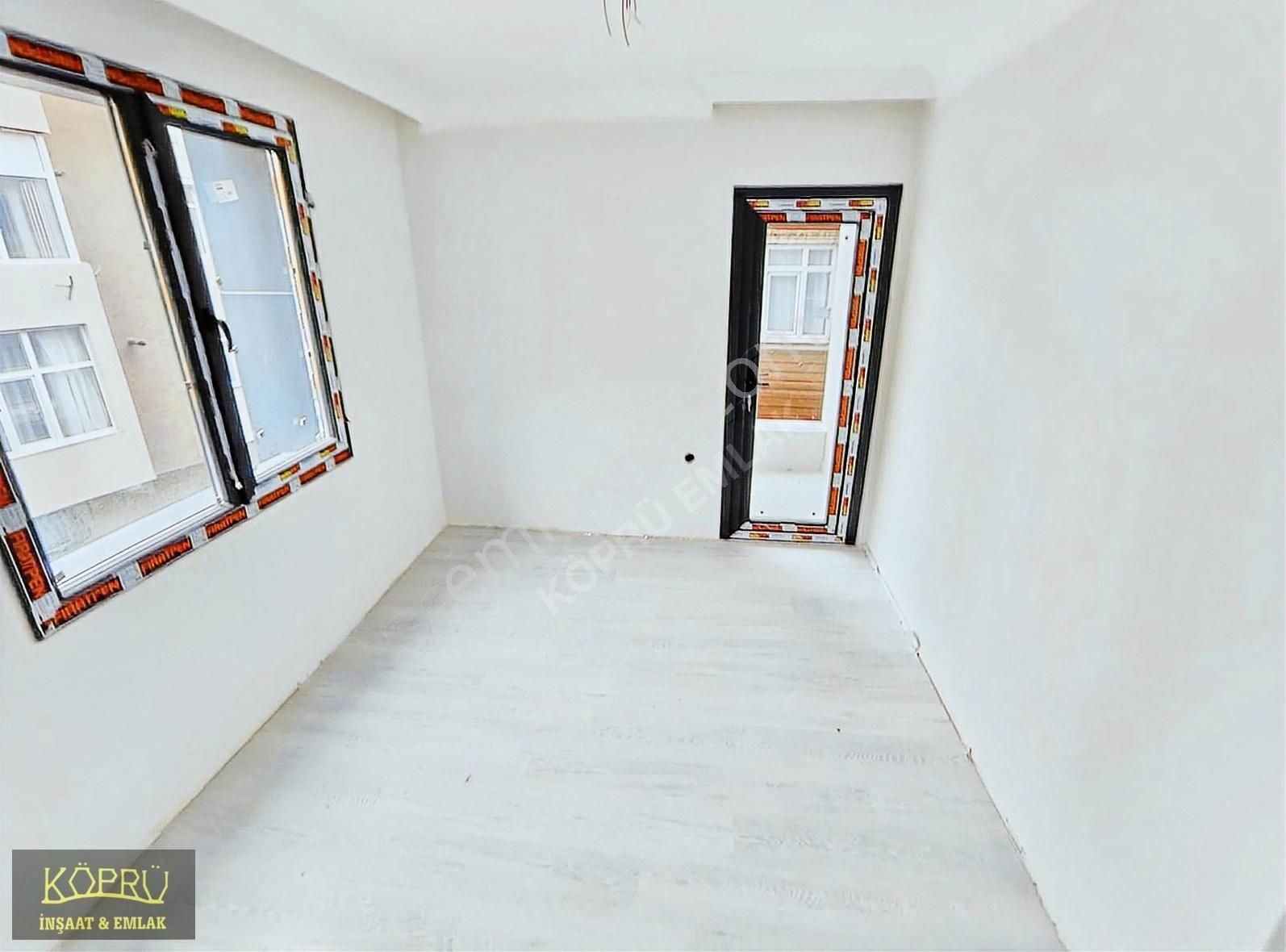 Yunusemre Mah'de Ana Caddeye Yakın 125m2 3+1 1.kat Lüx Daire - Görsel 19