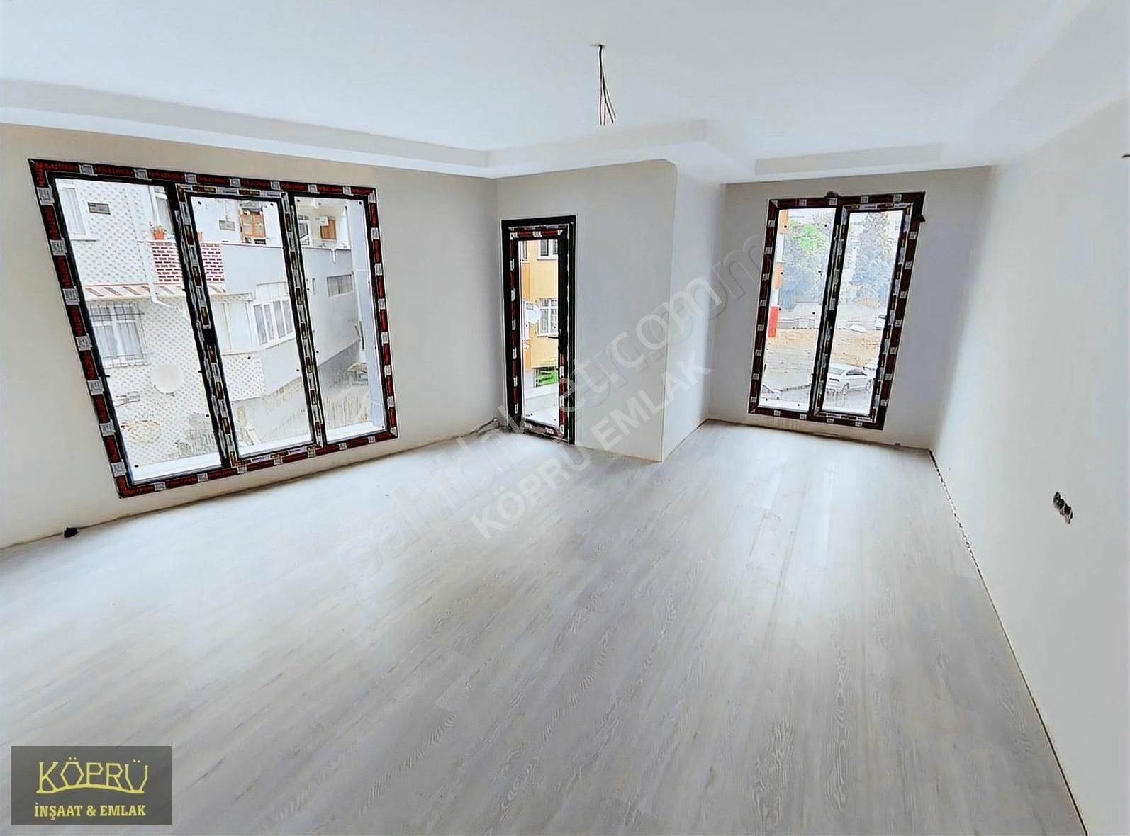 Yunusemre Mah'de Ana Caddeye Yakın 125m2 3+1 1.kat Lüx Daire - Görsel 4