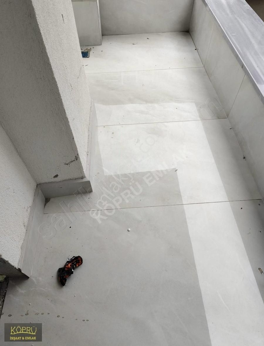 Yunusemre Mah'de Ana Caddeye Yakın 125m2 3+1 1.kat Lüx Daire - Görsel 25