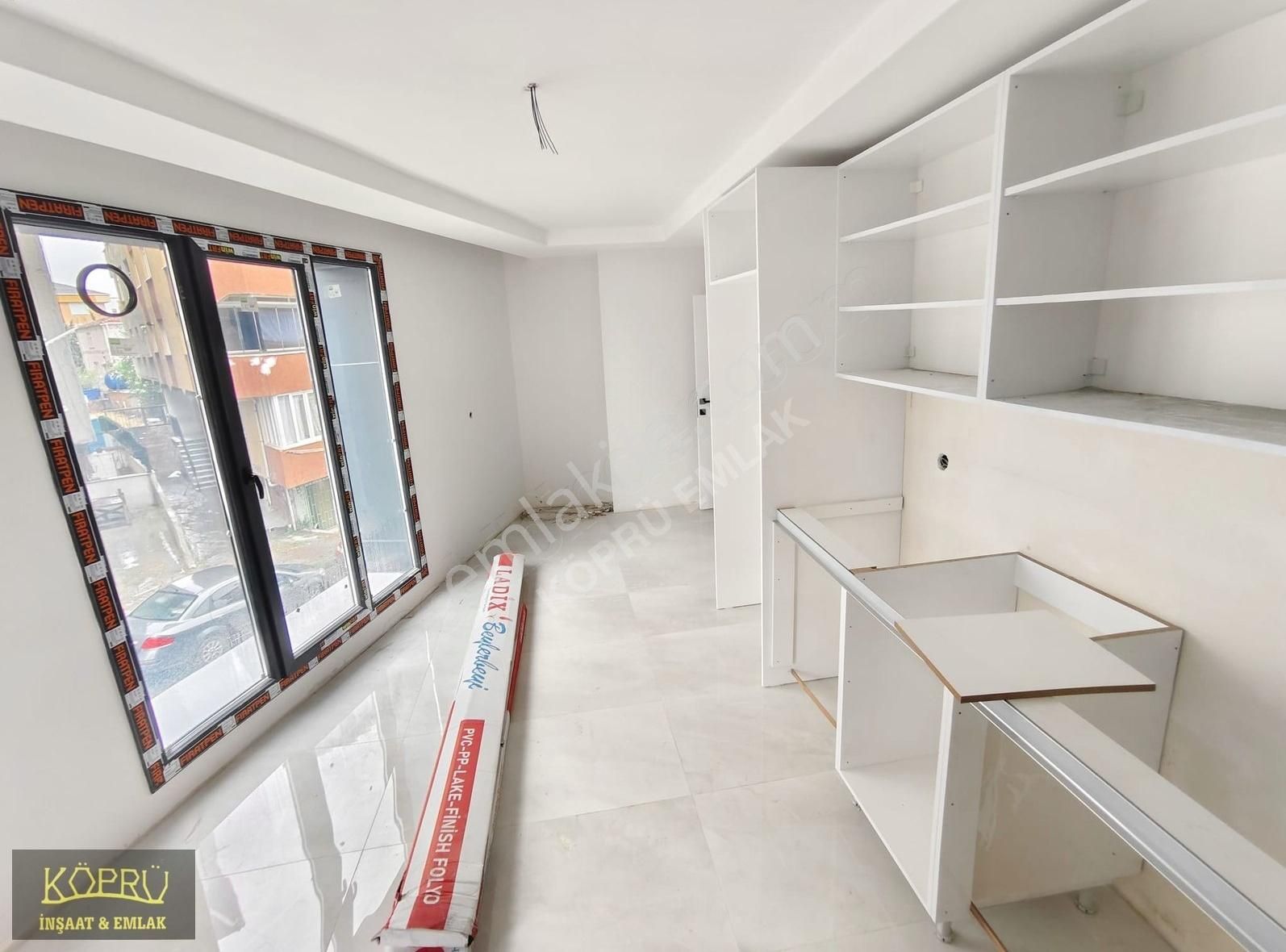 Yunusemre Mah'de Ana Caddeye Yakın 125m2 3+1 1.kat Lüx Daire - Görsel 32