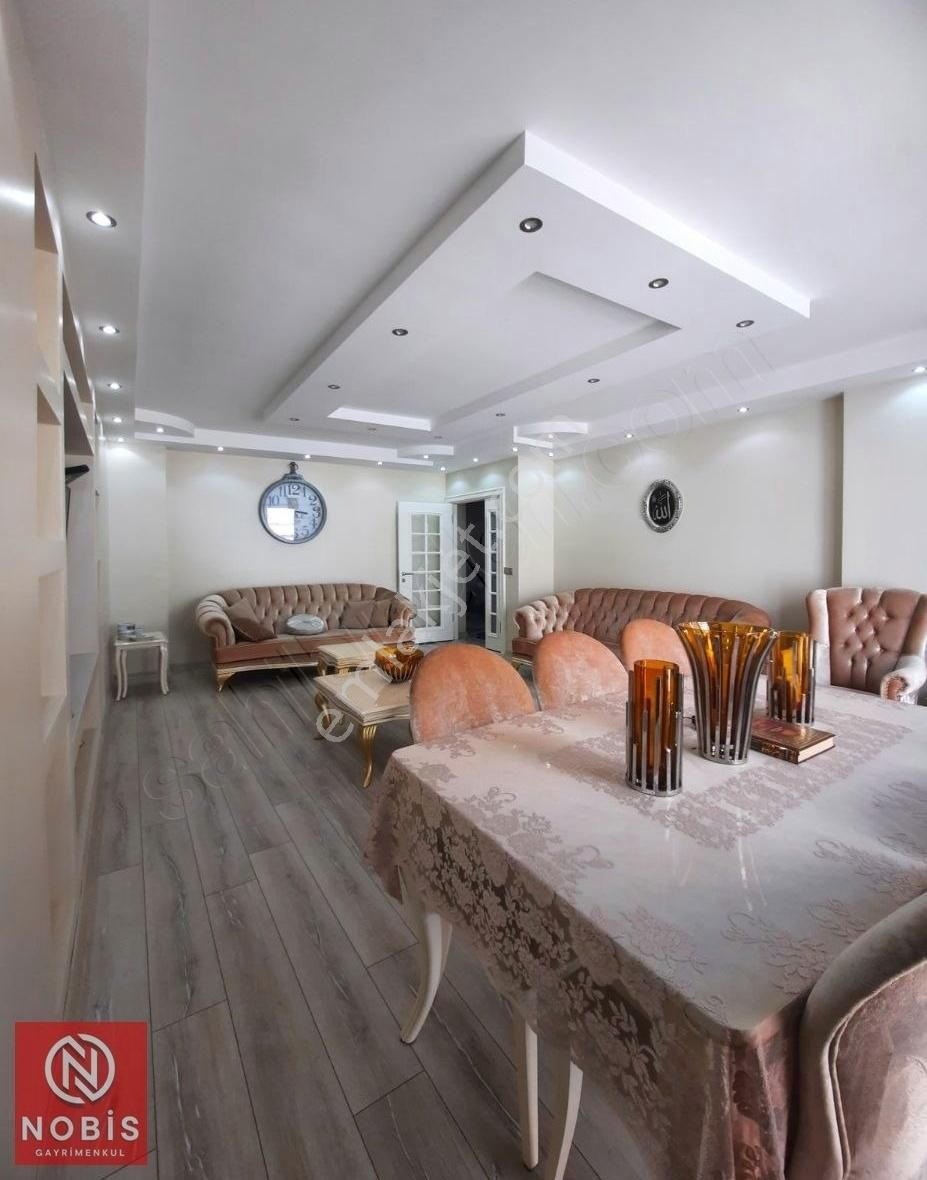 Gayrettepe'de Merkeze Yürüme Mesafesinde 3+1 Daire