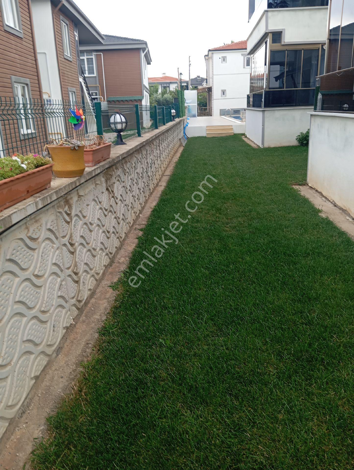 Parlar Emlaktan Satılık Daire Cumhuriyet Mahallesinde 2+1 Geniş Daire 85 Metre Kare Havuzlu Bahçeli - Görsel 32