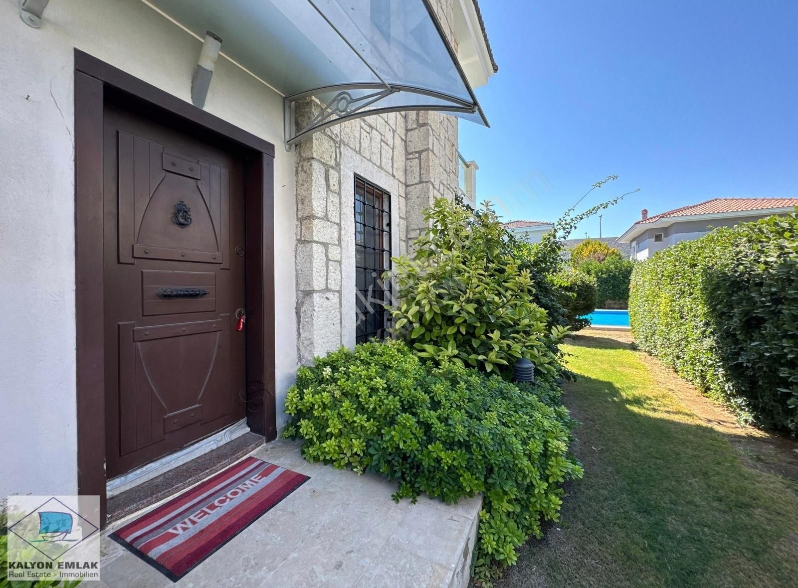 Alaçatı Da Yıllık Kiralık Havuzlu Site İçinde Villa - Görsel 26