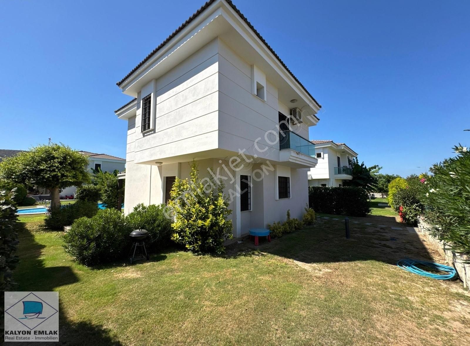 Alaçatı Da Yıllık Kiralık Havuzlu Site İçinde Villa - Görsel 4