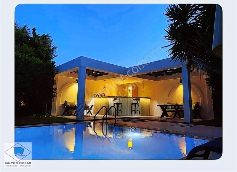 Ilıca Mamurbaba'da Satılık Tek Katlı Müstakil Havuzlu Villa Otel