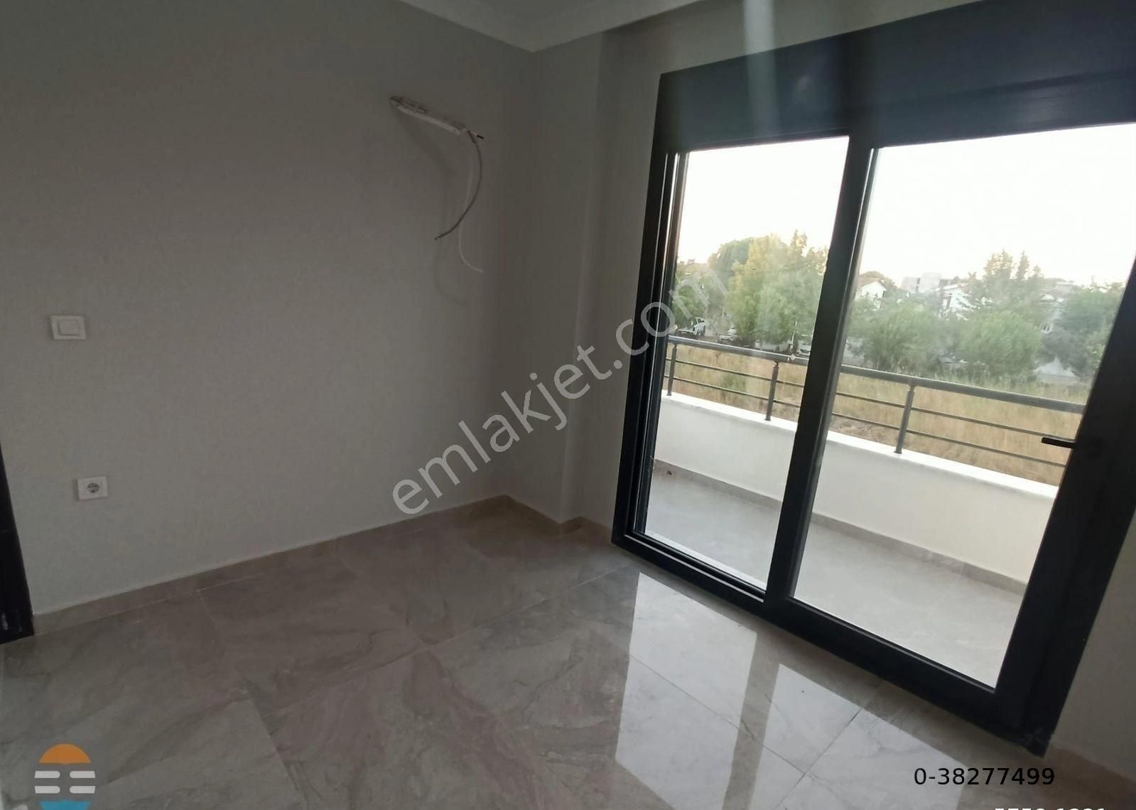 Ayvalık Altınova'da Geniş Bahçeli Lüks Sıfır Triplex Villa - Görsel 23