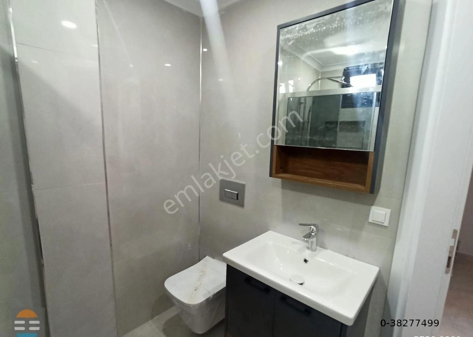 Ayvalık Altınova'da Geniş Bahçeli Lüks Sıfır Triplex Villa - Görsel 33