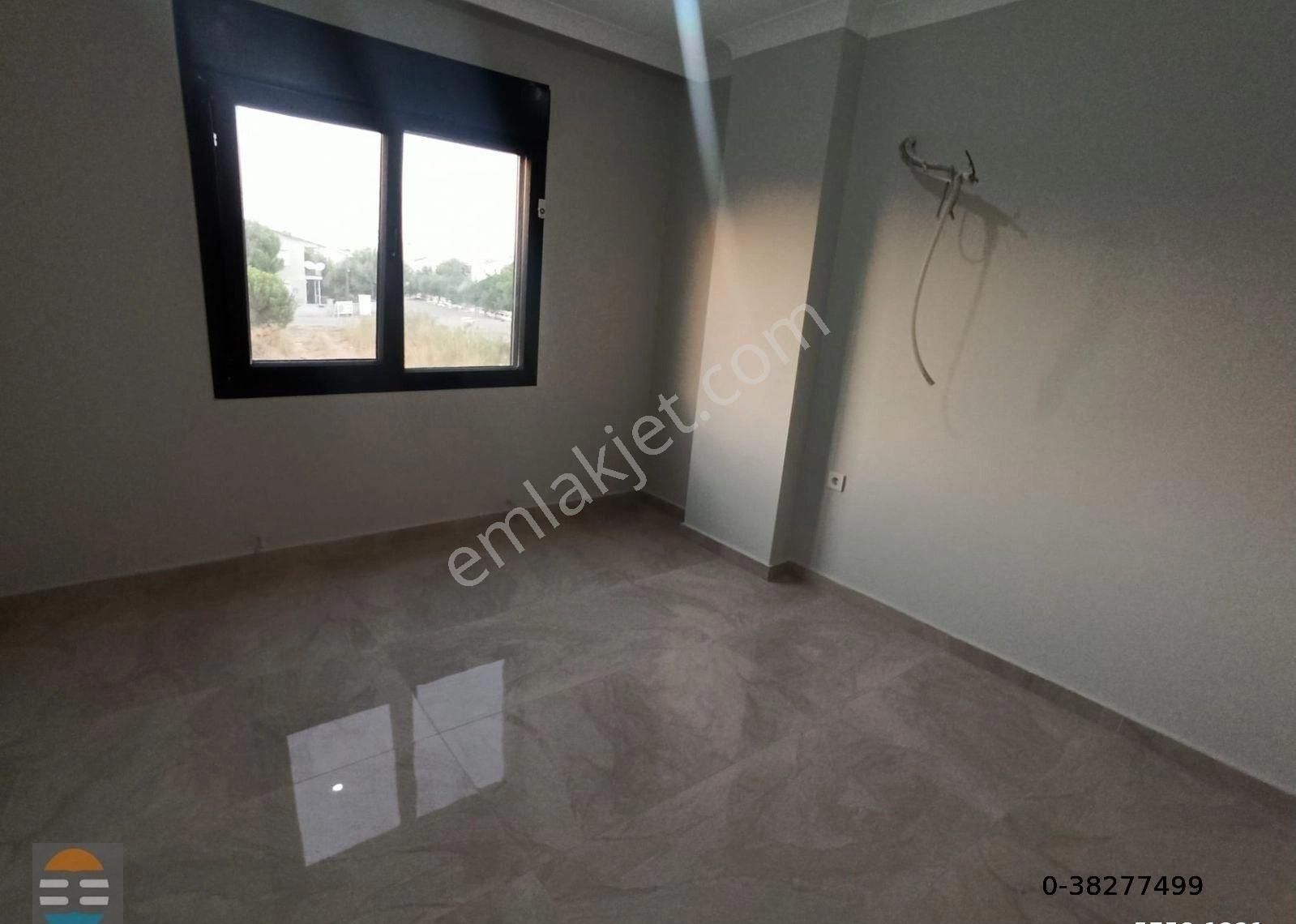 Ayvalık Altınova'da Geniş Bahçeli Lüks Sıfır Triplex Villa - Görsel 27