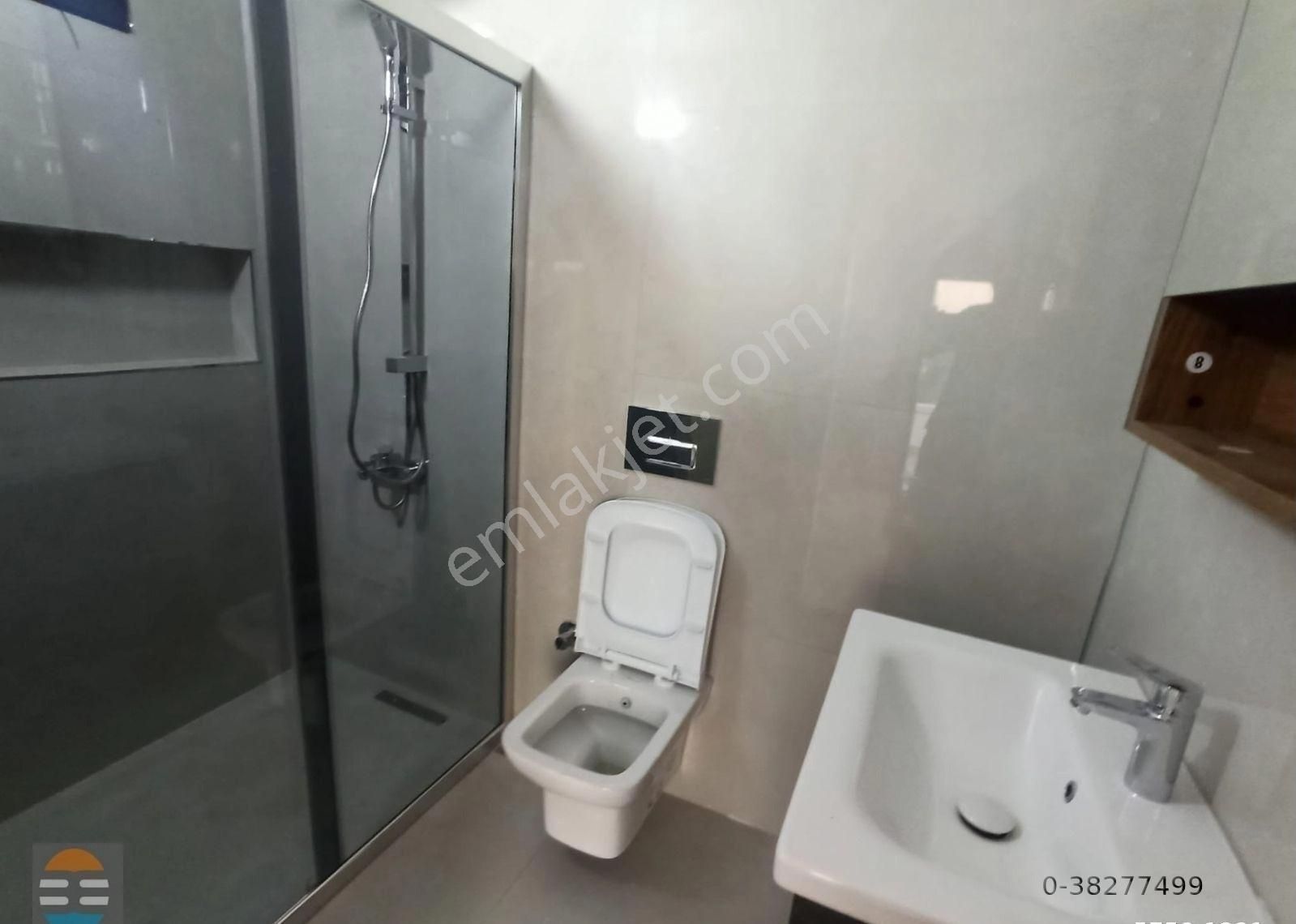 Ayvalık Altınova'da Geniş Bahçeli Lüks Sıfır Triplex Villa - Görsel 28