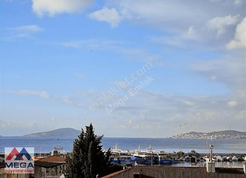 Bağdat Caddesi Üzeri Marmaray İstasyonu Karşısında İdo Metro