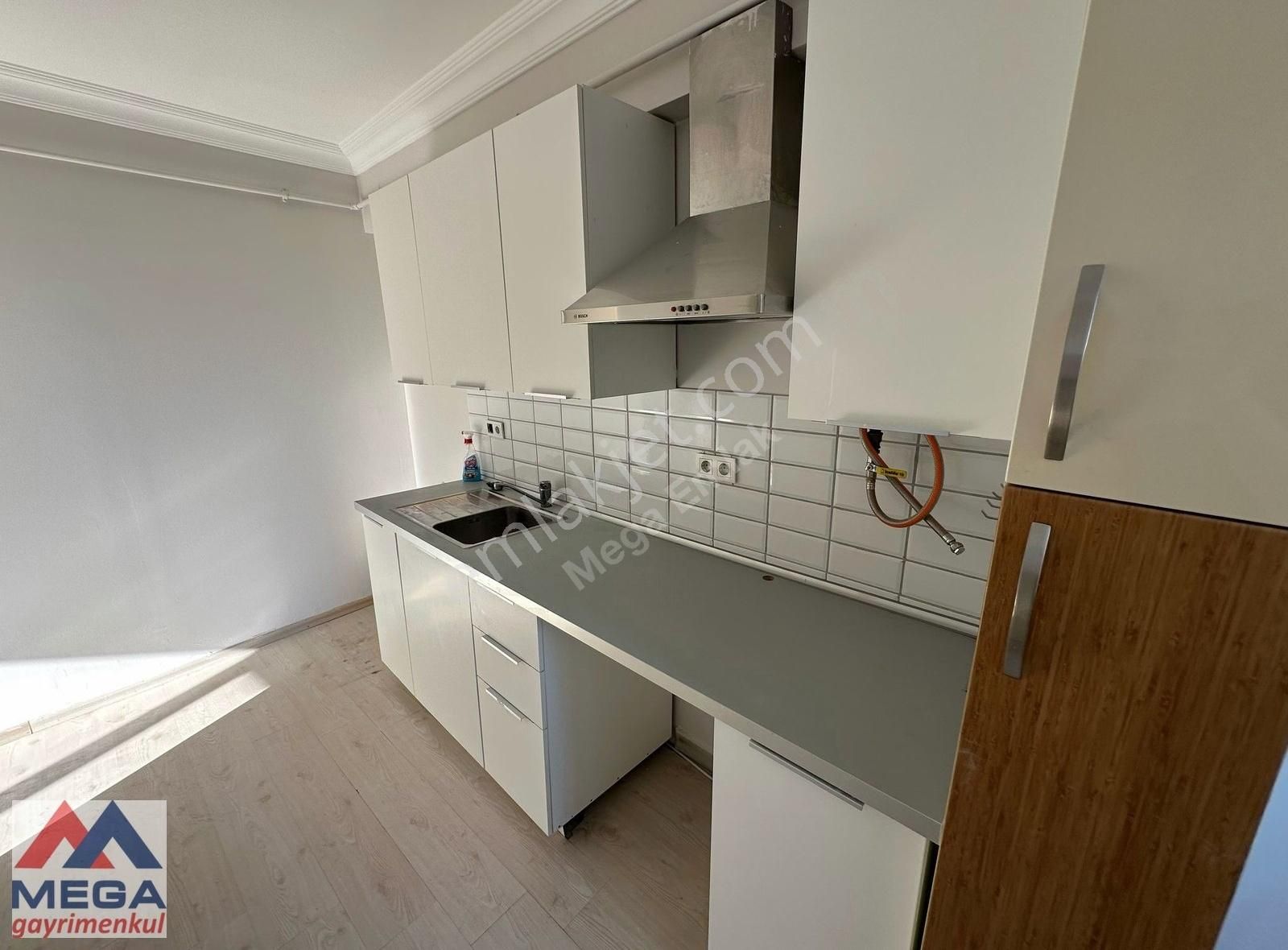 Bağdat Caddesi Üzeri Marmaray İstasyonu Karşısında İdo Metro - Görsel 12