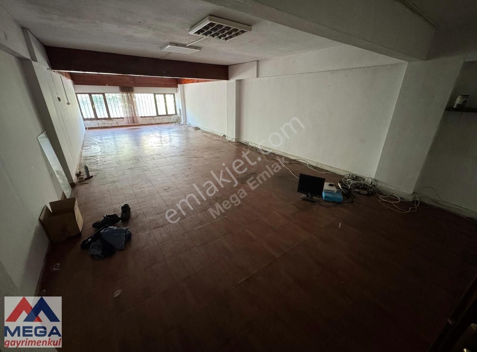 Dolayoba Sanayi Sitesinde Kiralık Atölye - Görsel 16