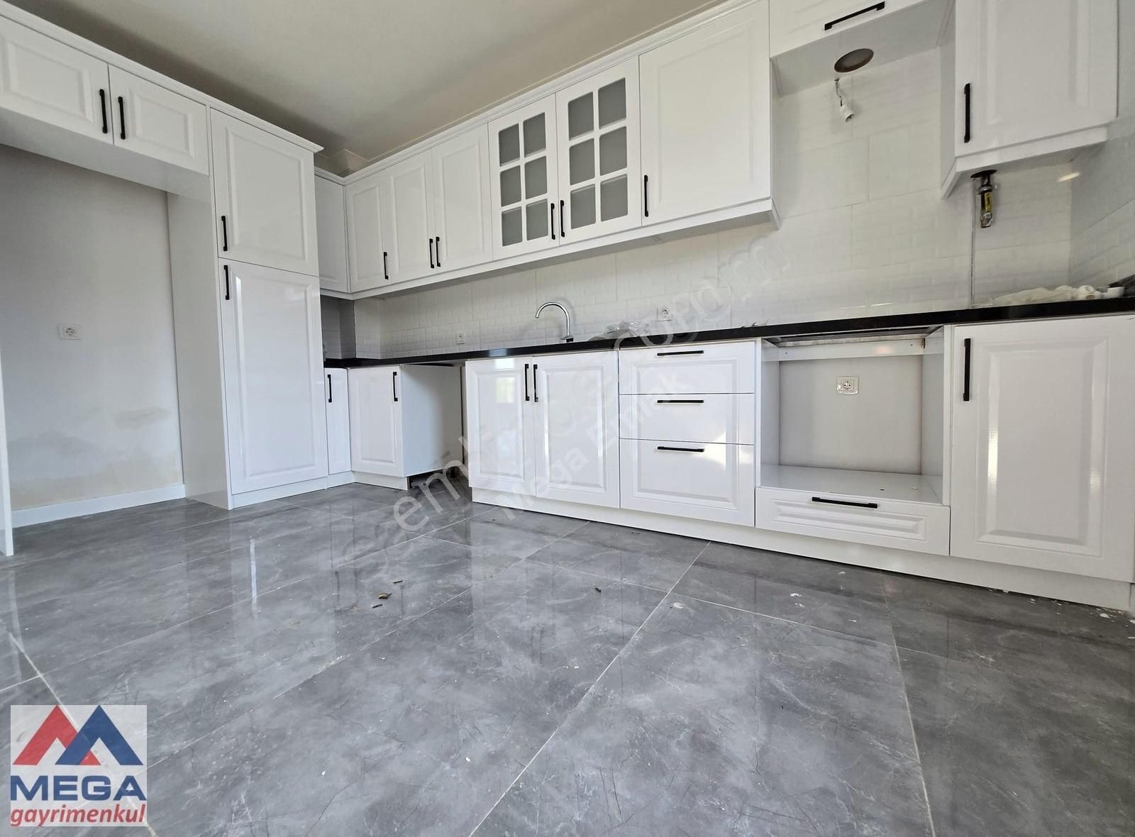 Deniz Manzarılı Villa - Görsel 8