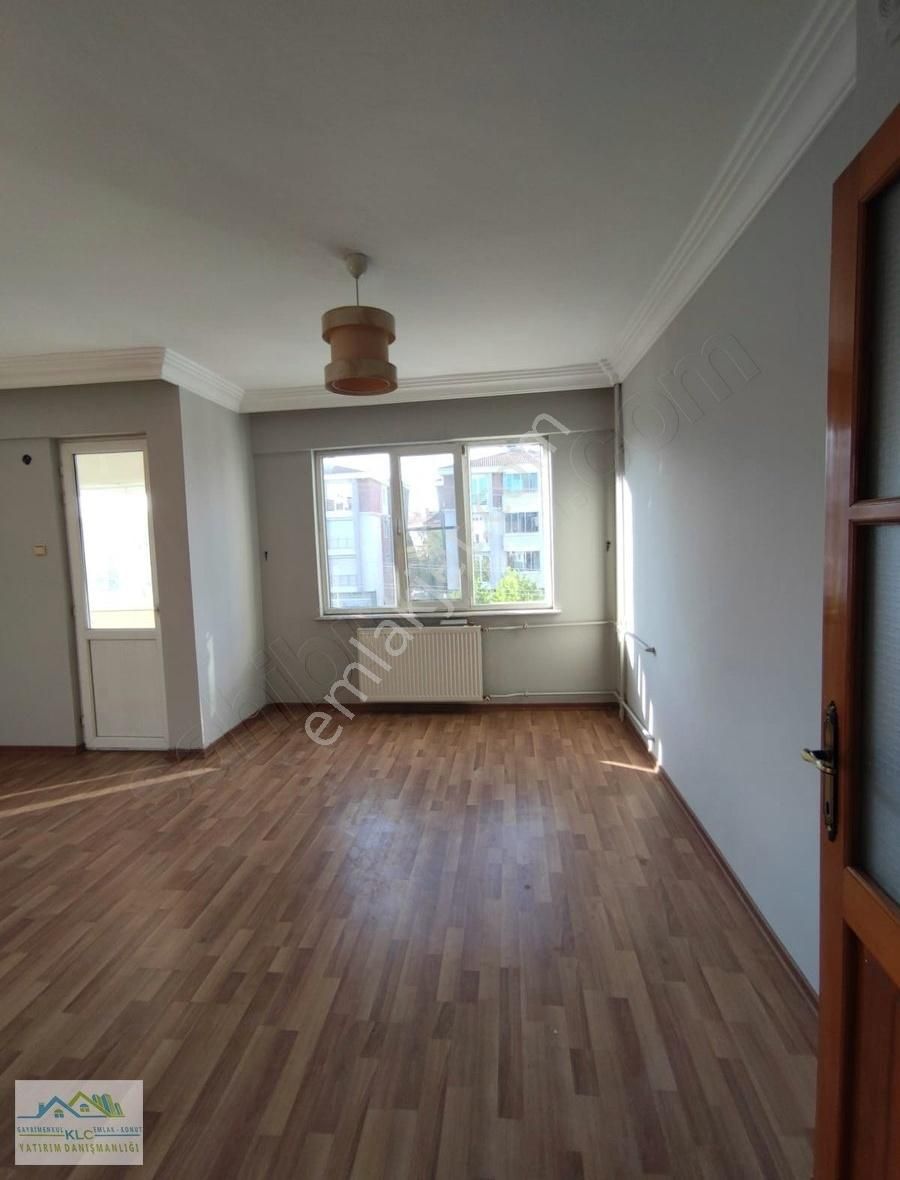 Klc'den Paşaalanı Sağlıkçılar Sitesi 3+1 145 M² Kiralık Daire - Görsel 2